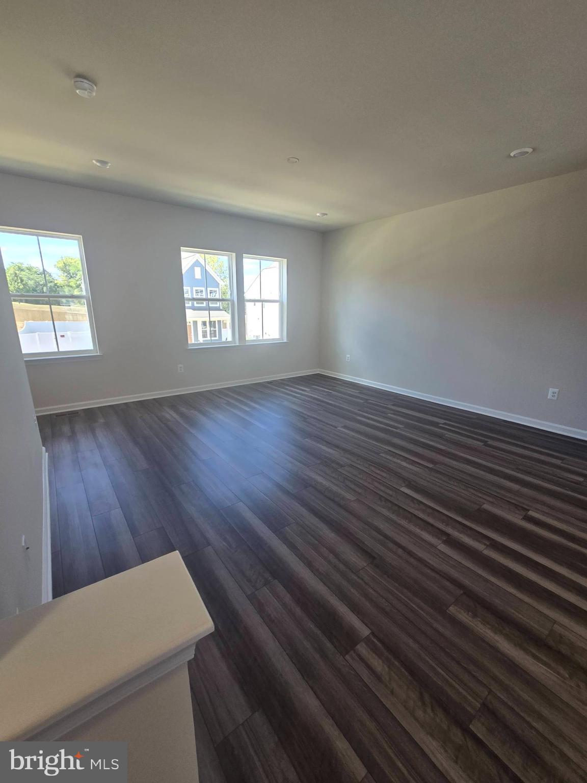 RED CLOVER MEADOWS - Residential Lease