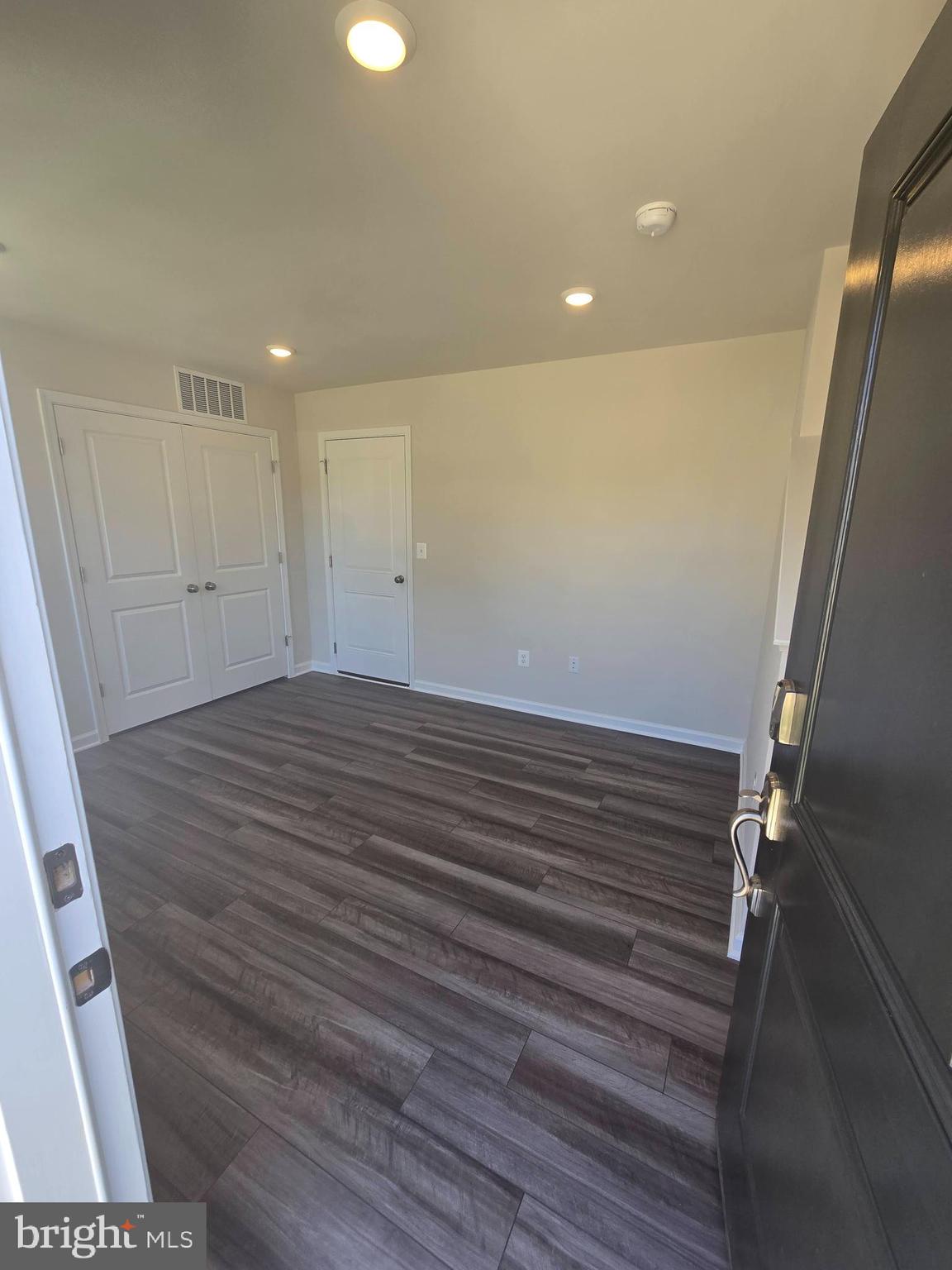 RED CLOVER MEADOWS - Residential Lease