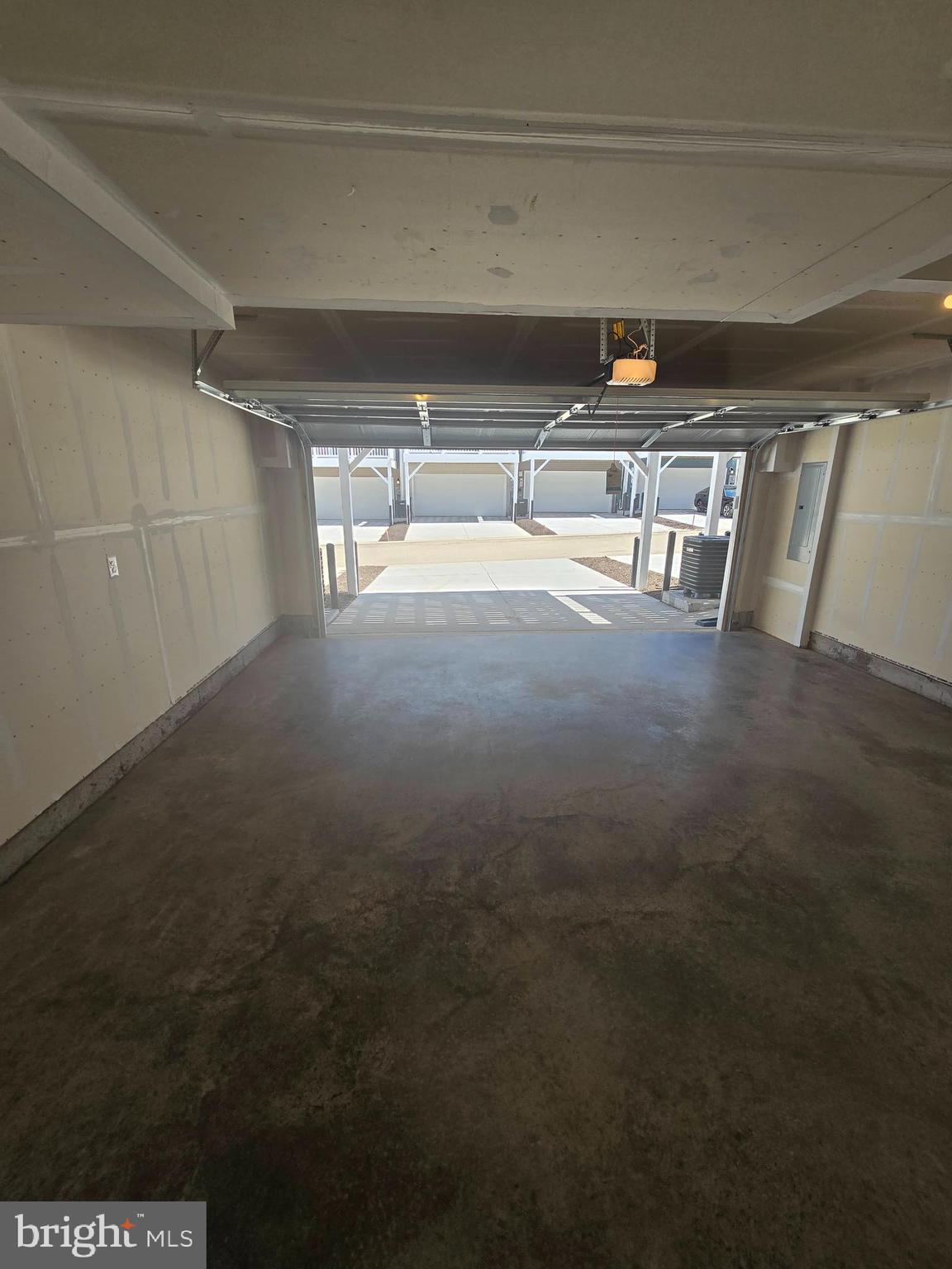 RED CLOVER MEADOWS - Residential Lease