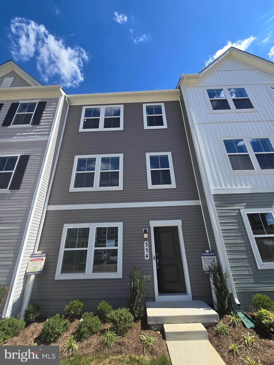 RED CLOVER MEADOWS - Residential Lease