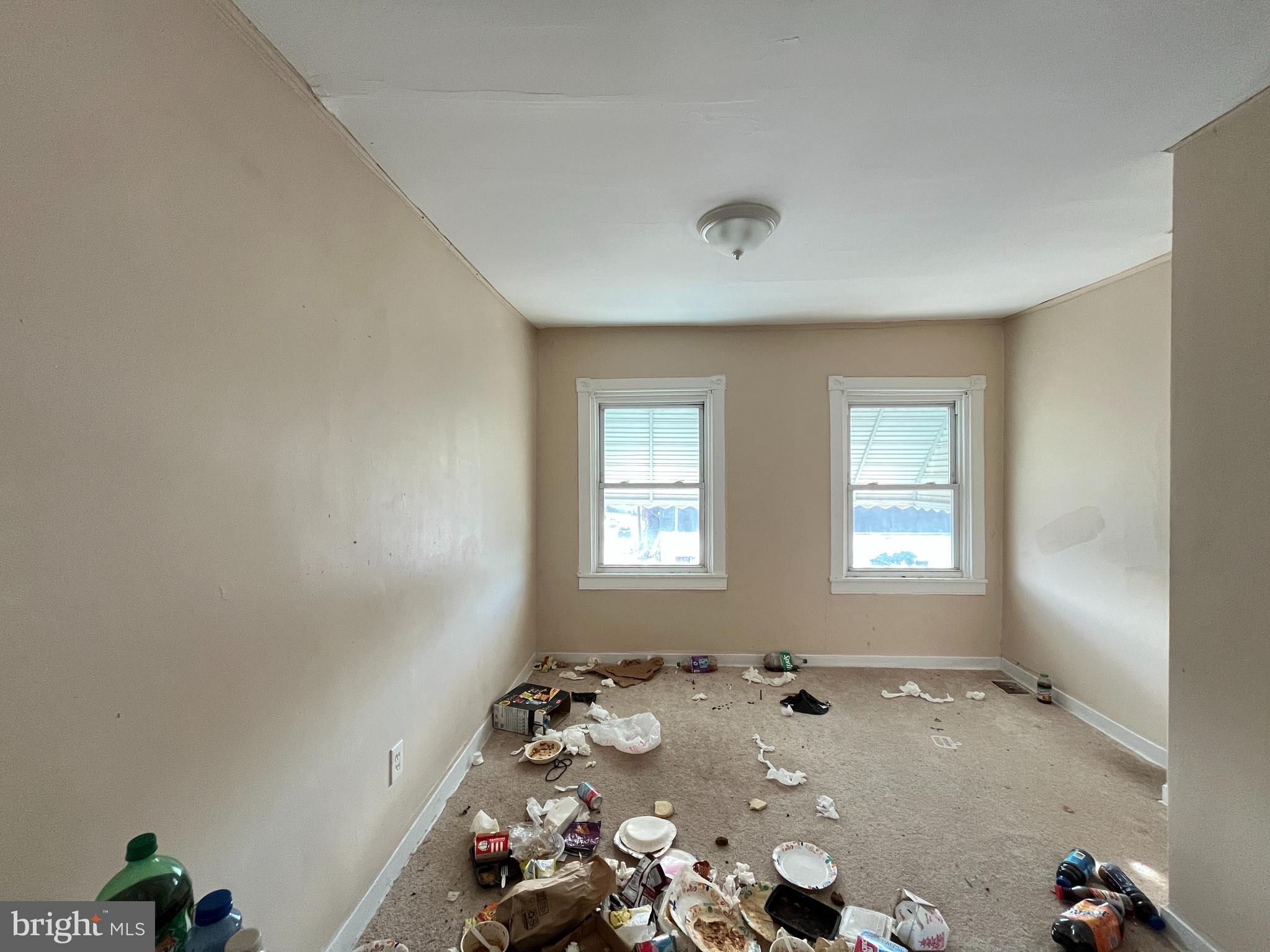 MILL HILL - Residential