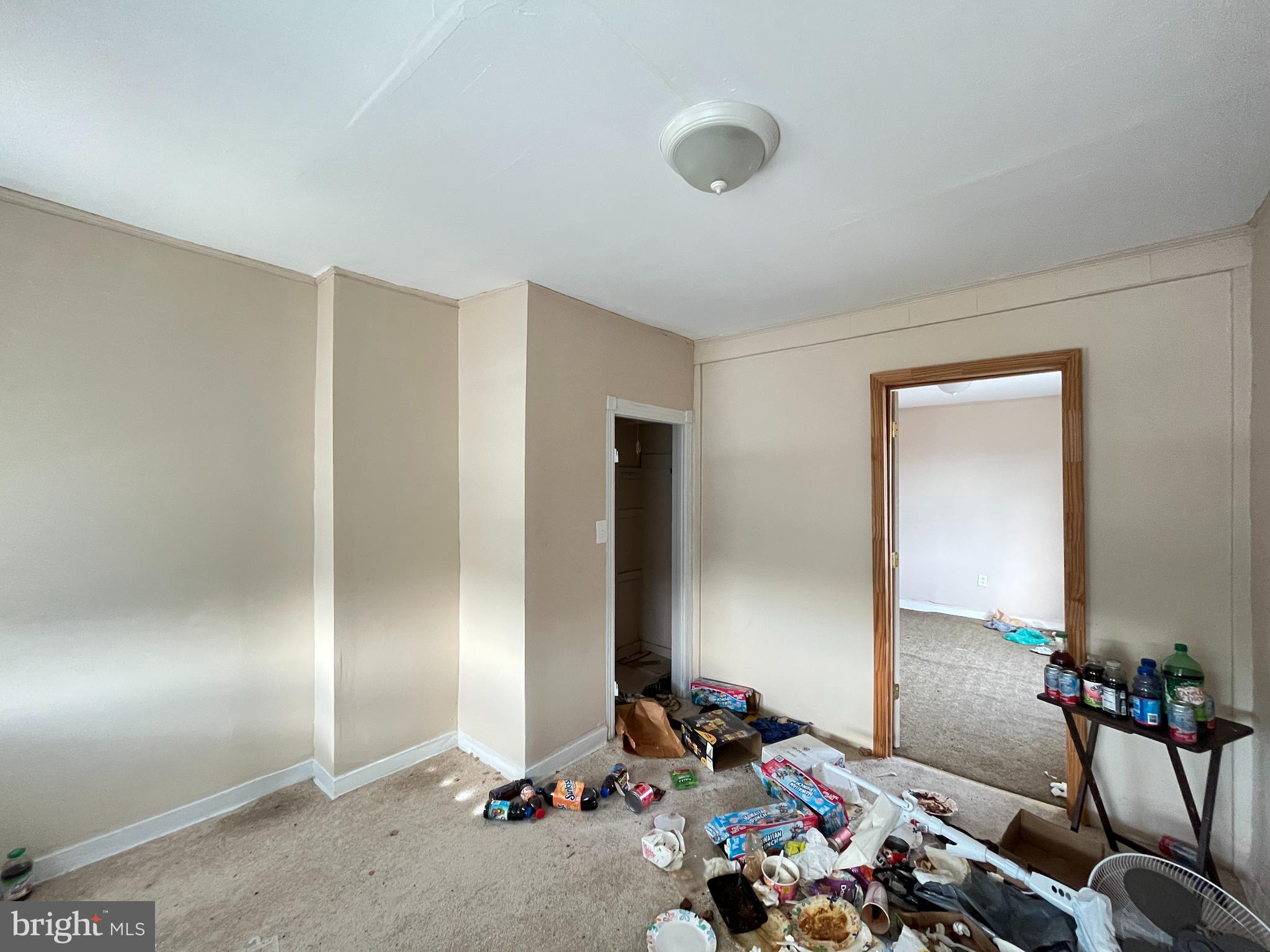 MILL HILL - Residential