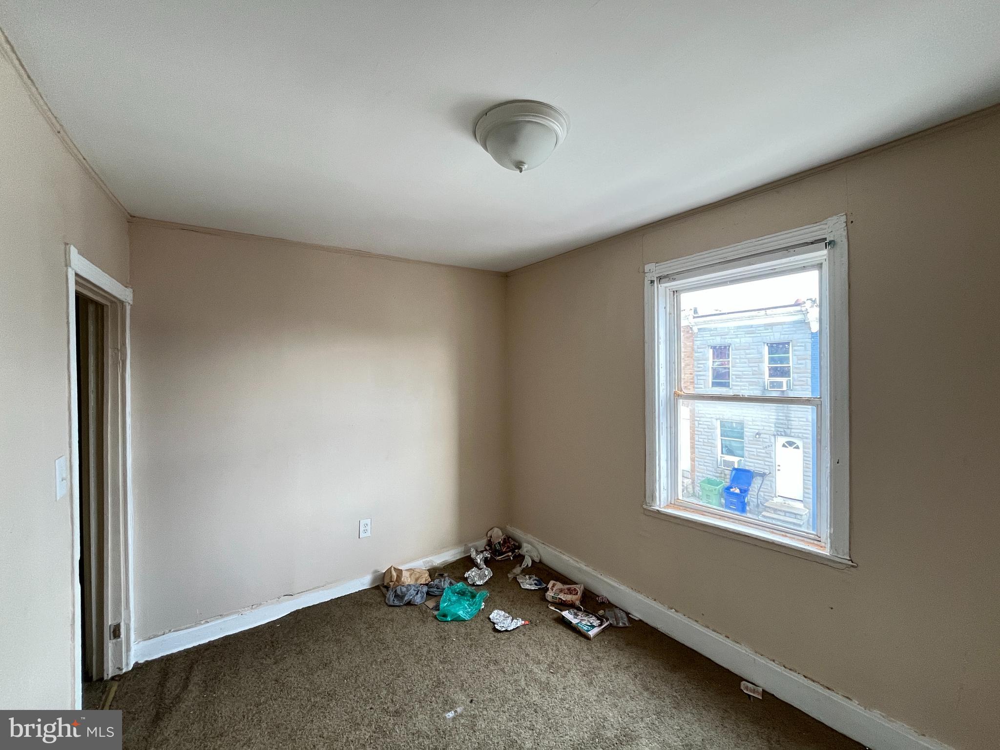 MILL HILL - Residential