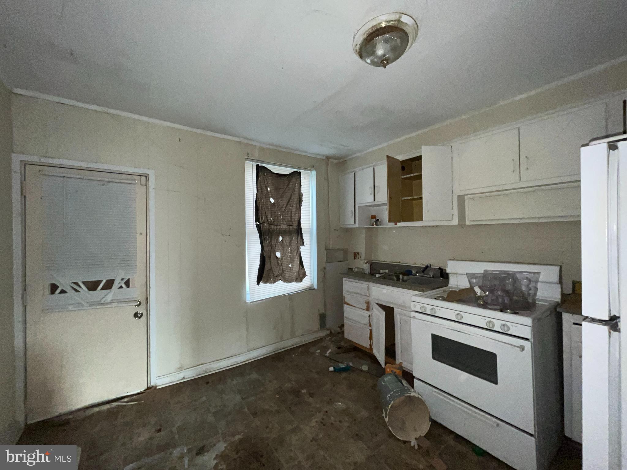 MILL HILL - Residential