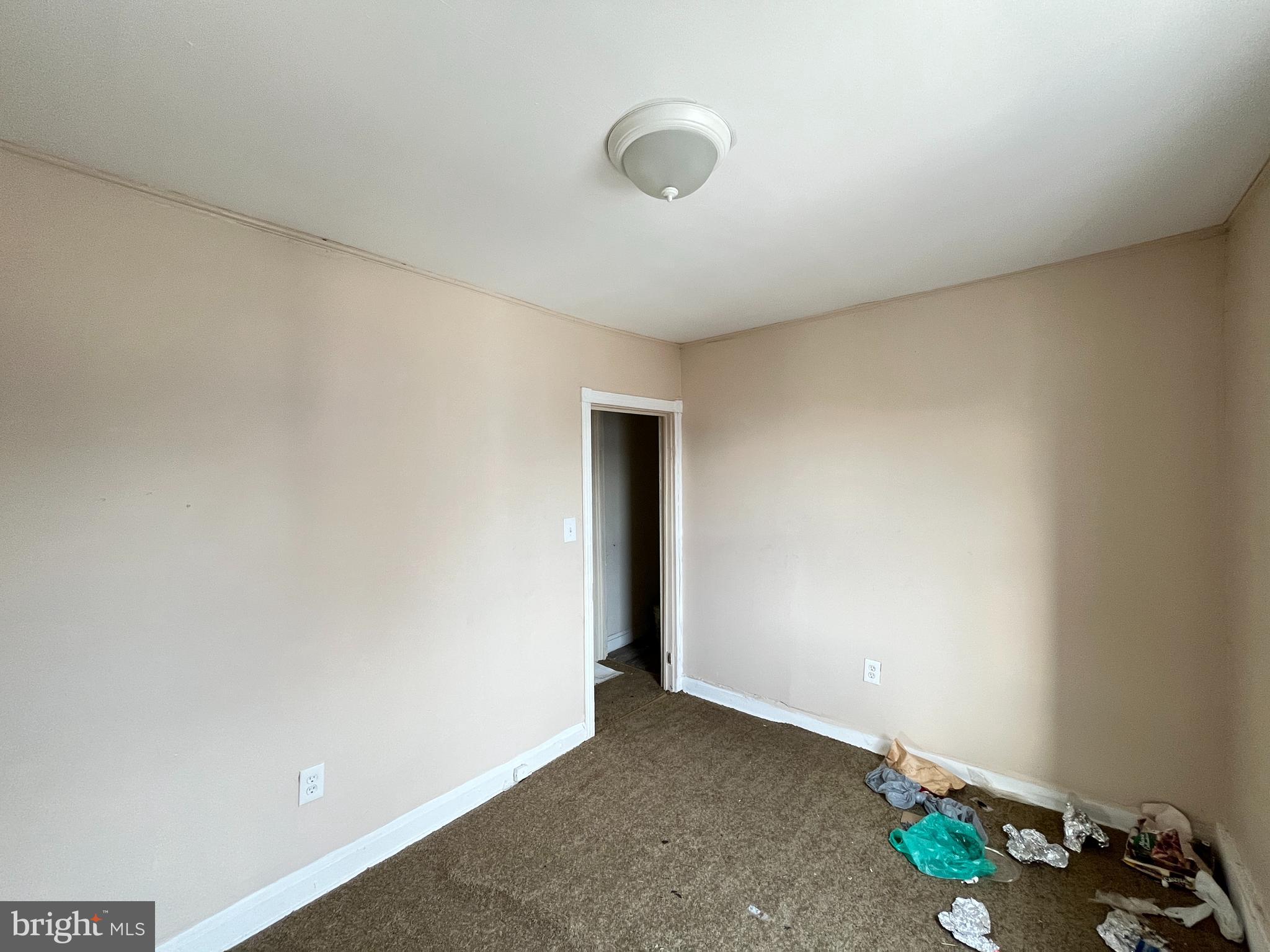 MILL HILL - Residential