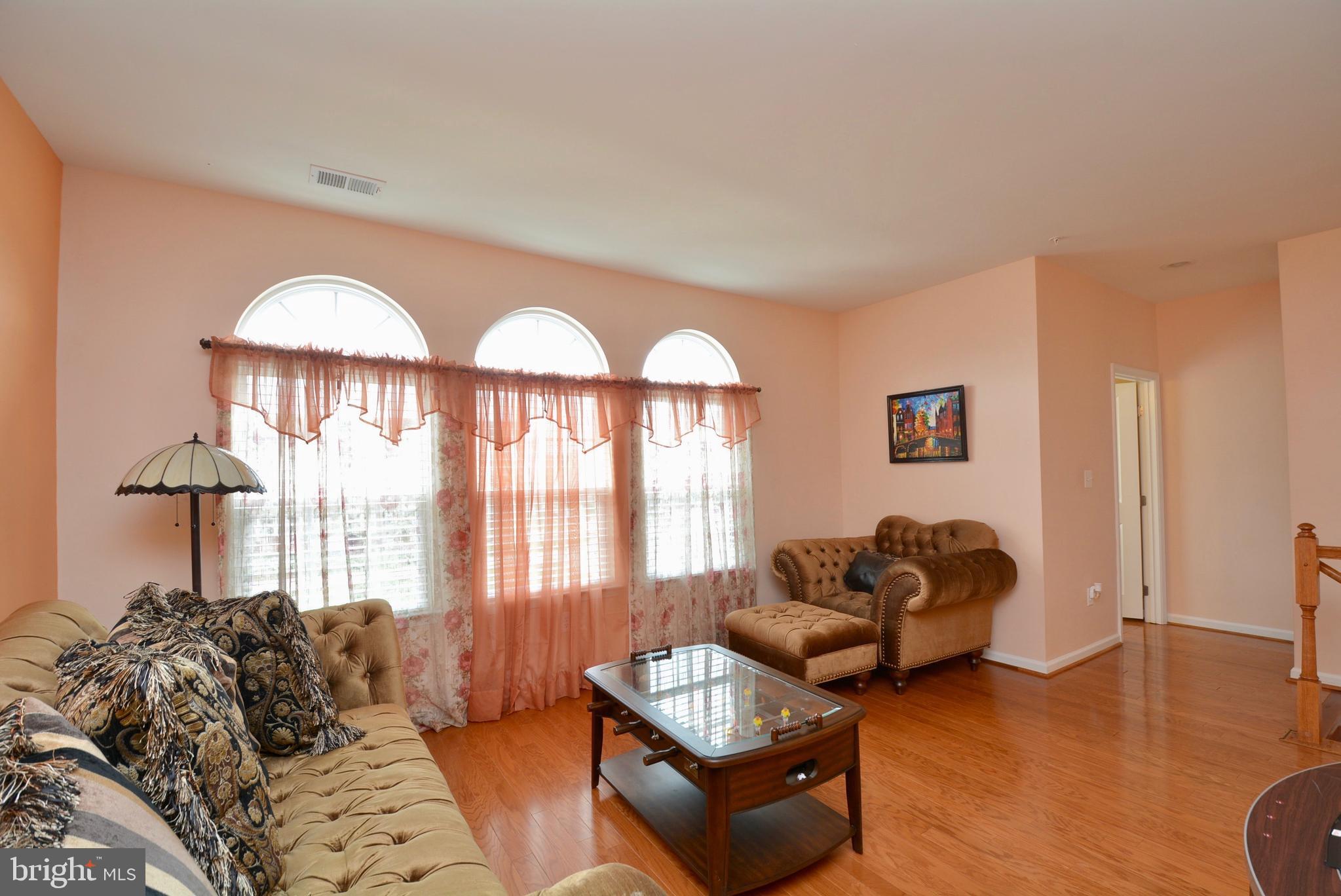 GREENBELT STATION - Residential