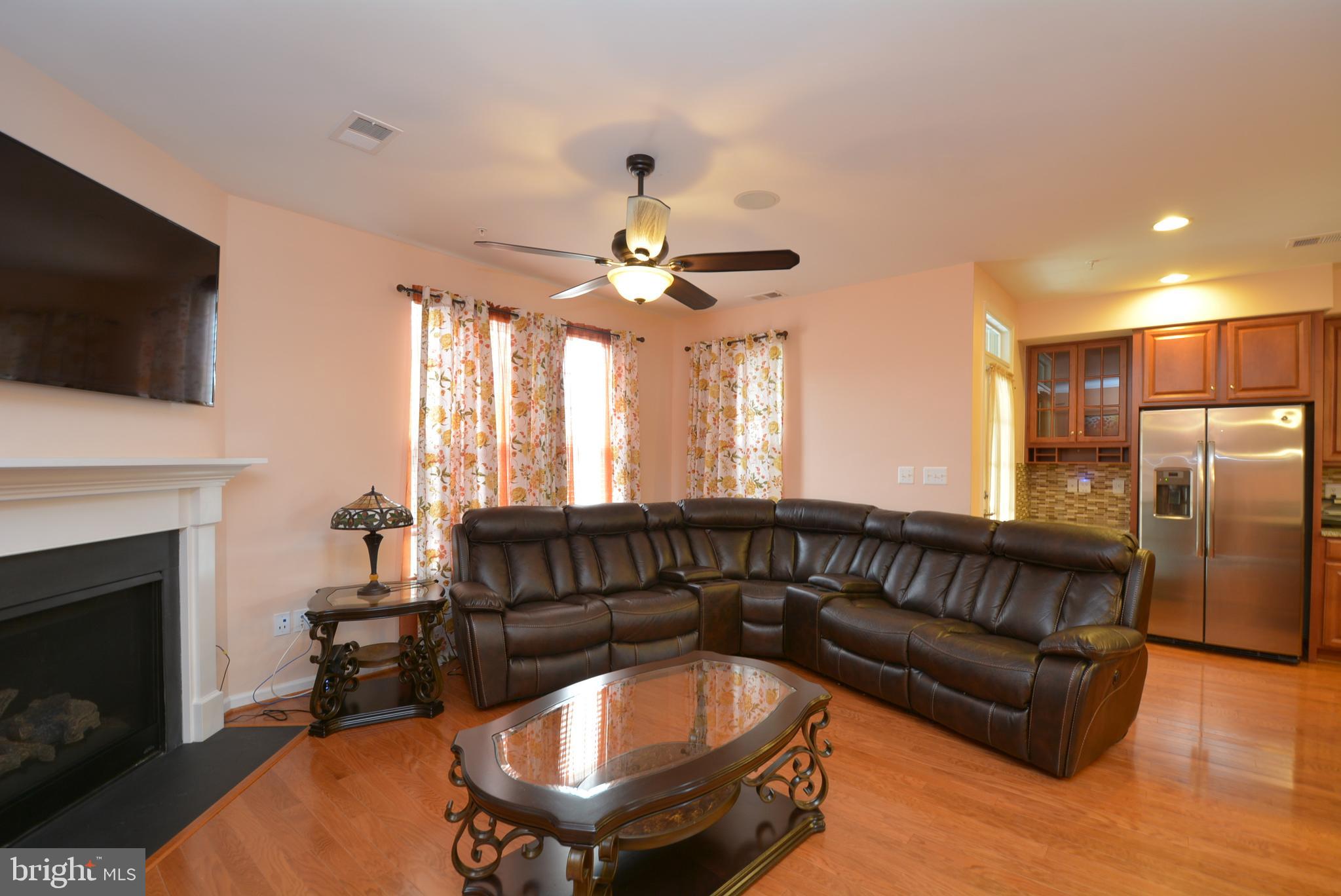 GREENBELT STATION - Residential