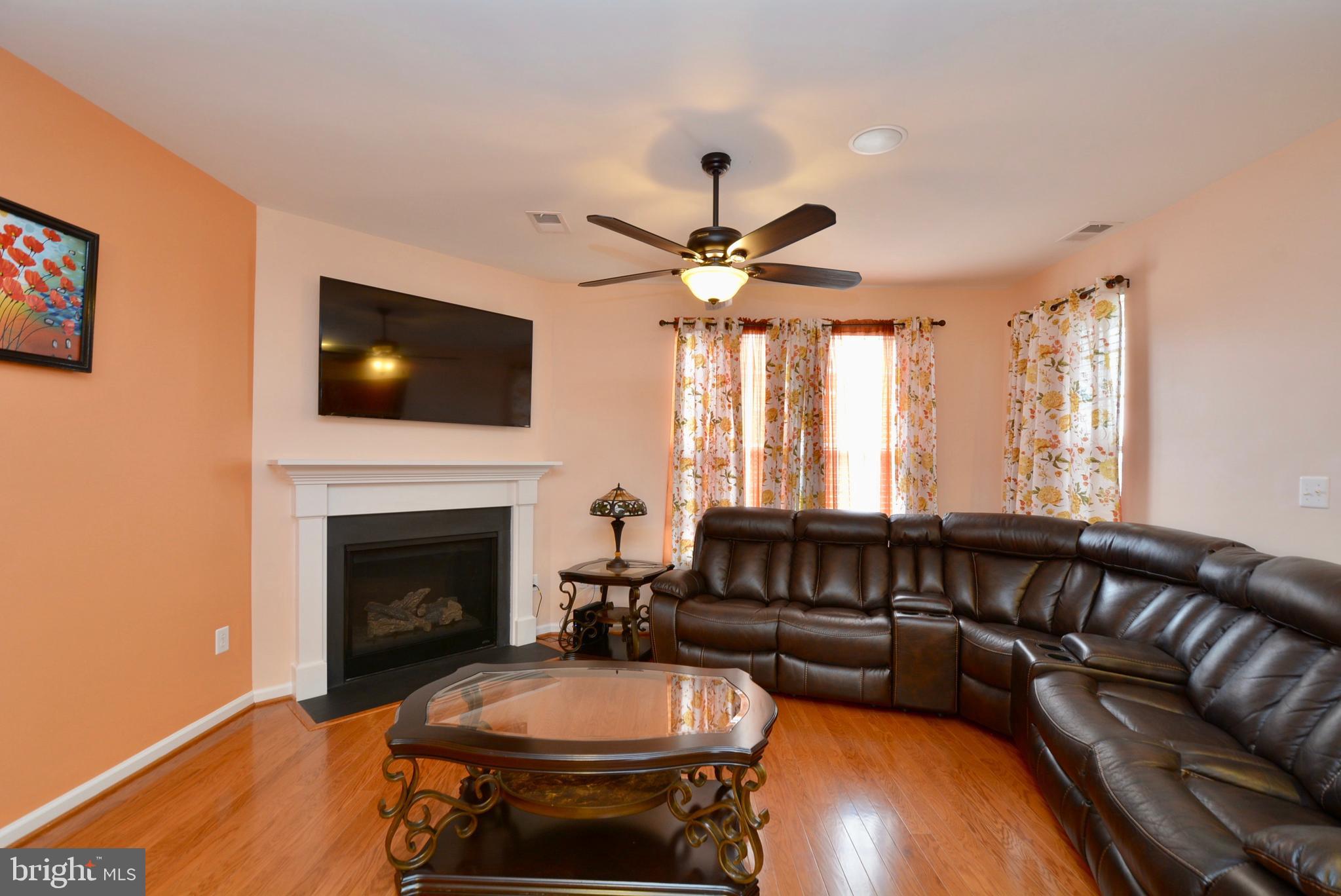 GREENBELT STATION - Residential