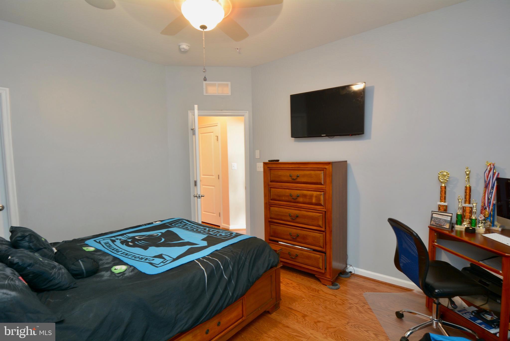 GREENBELT STATION - Residential