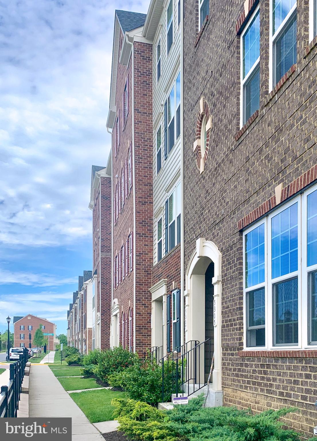 GREENBELT STATION - Residential