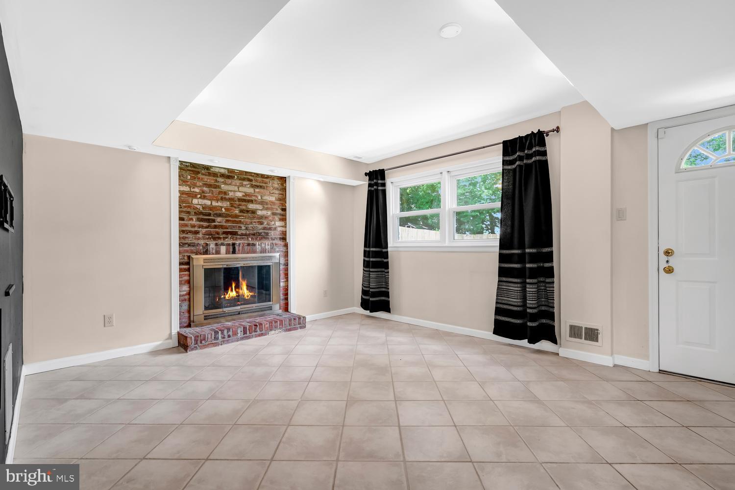 8406 WAGON WHEEL ROAD