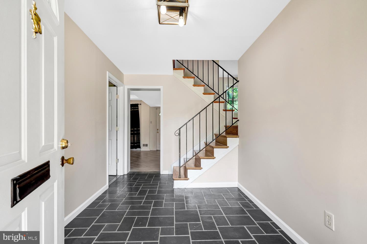 8406 WAGON WHEEL ROAD