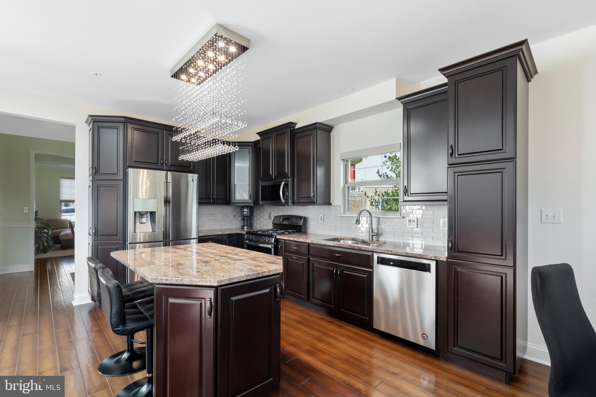 EMERALD WALK - Residential