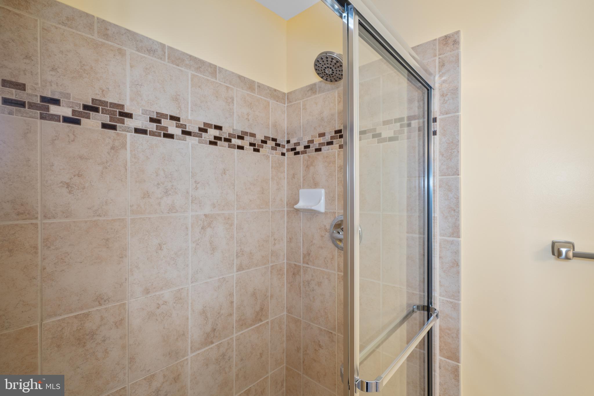 EMERALD WALK - Residential