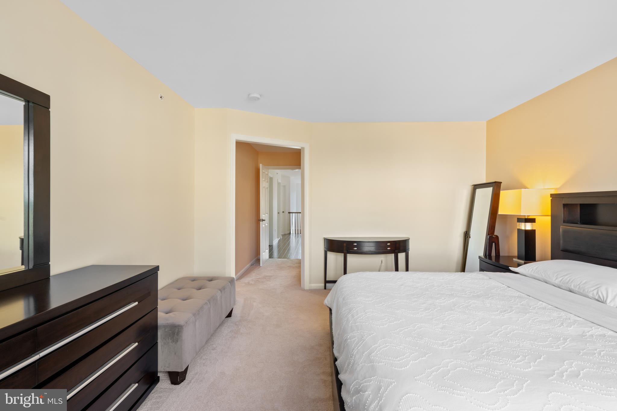 EMERALD WALK - Residential