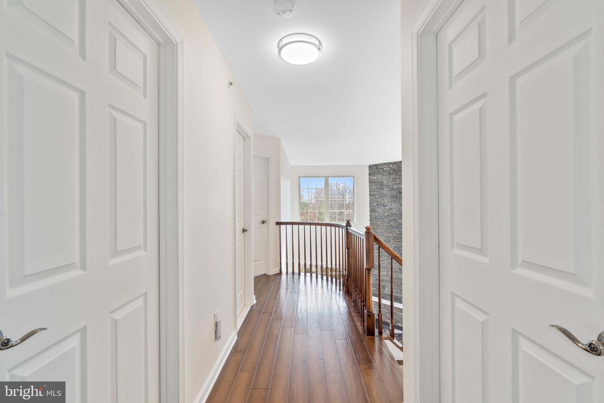 EMERALD WALK - Residential