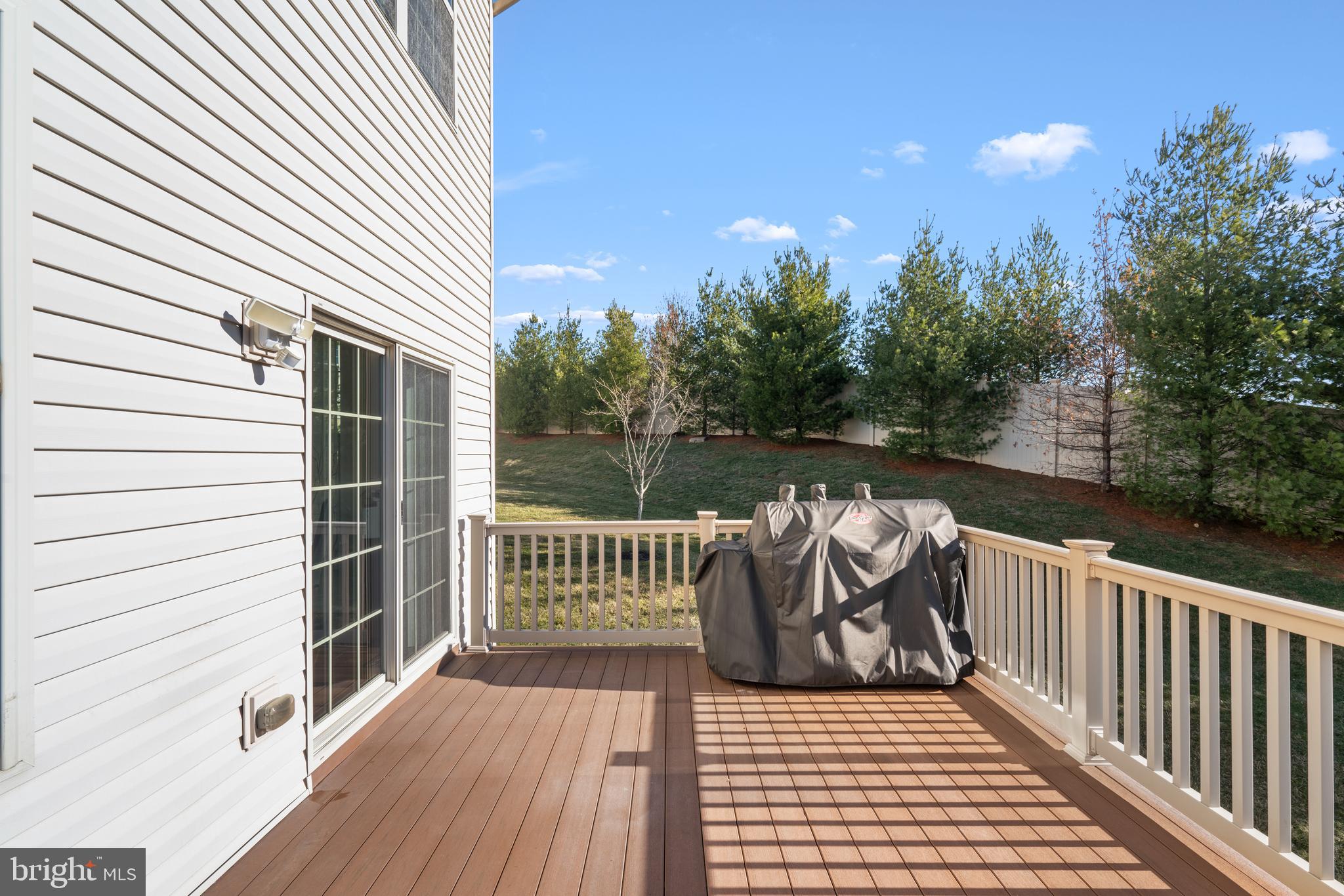 EMERALD WALK - Residential