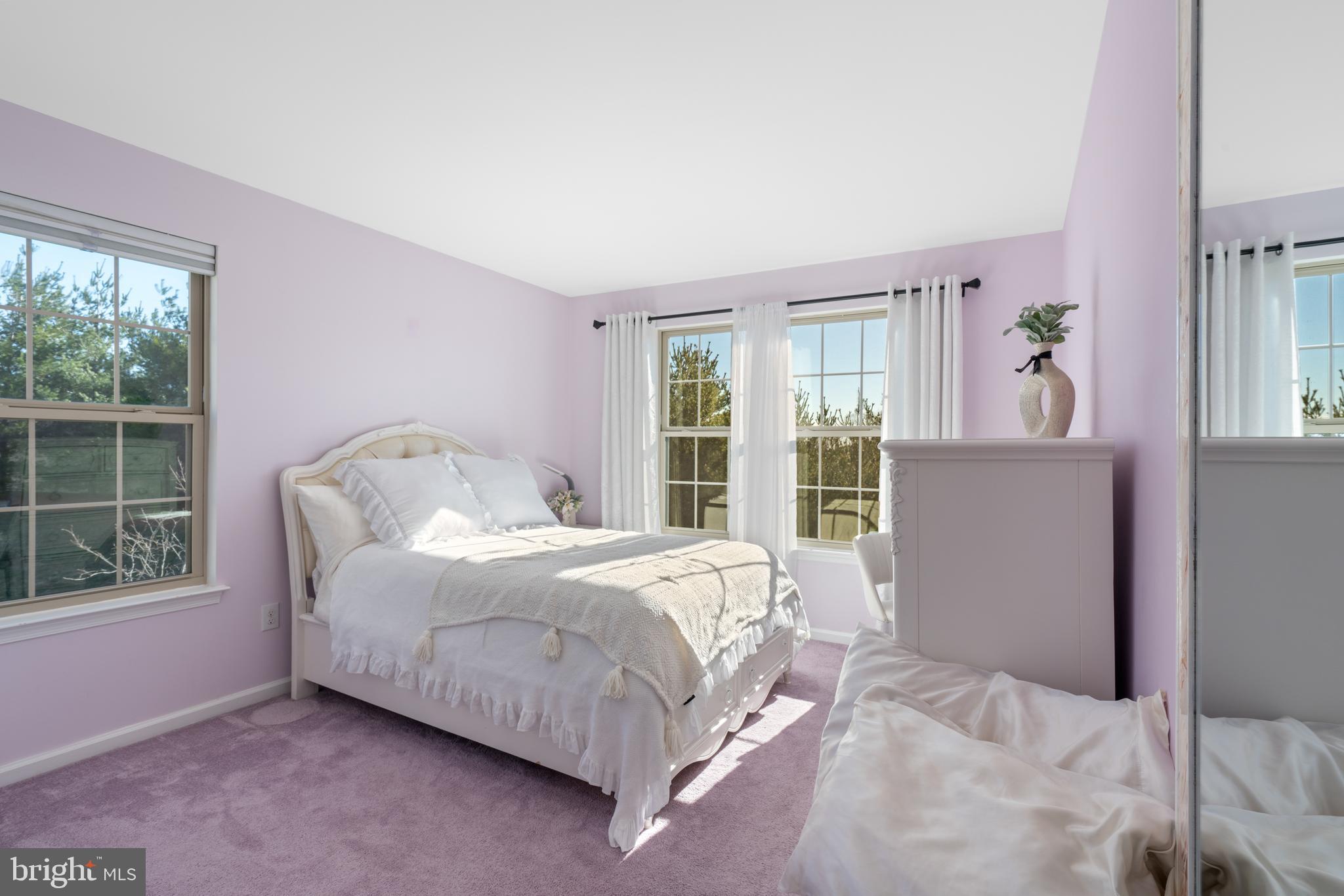 EMERALD WALK - Residential