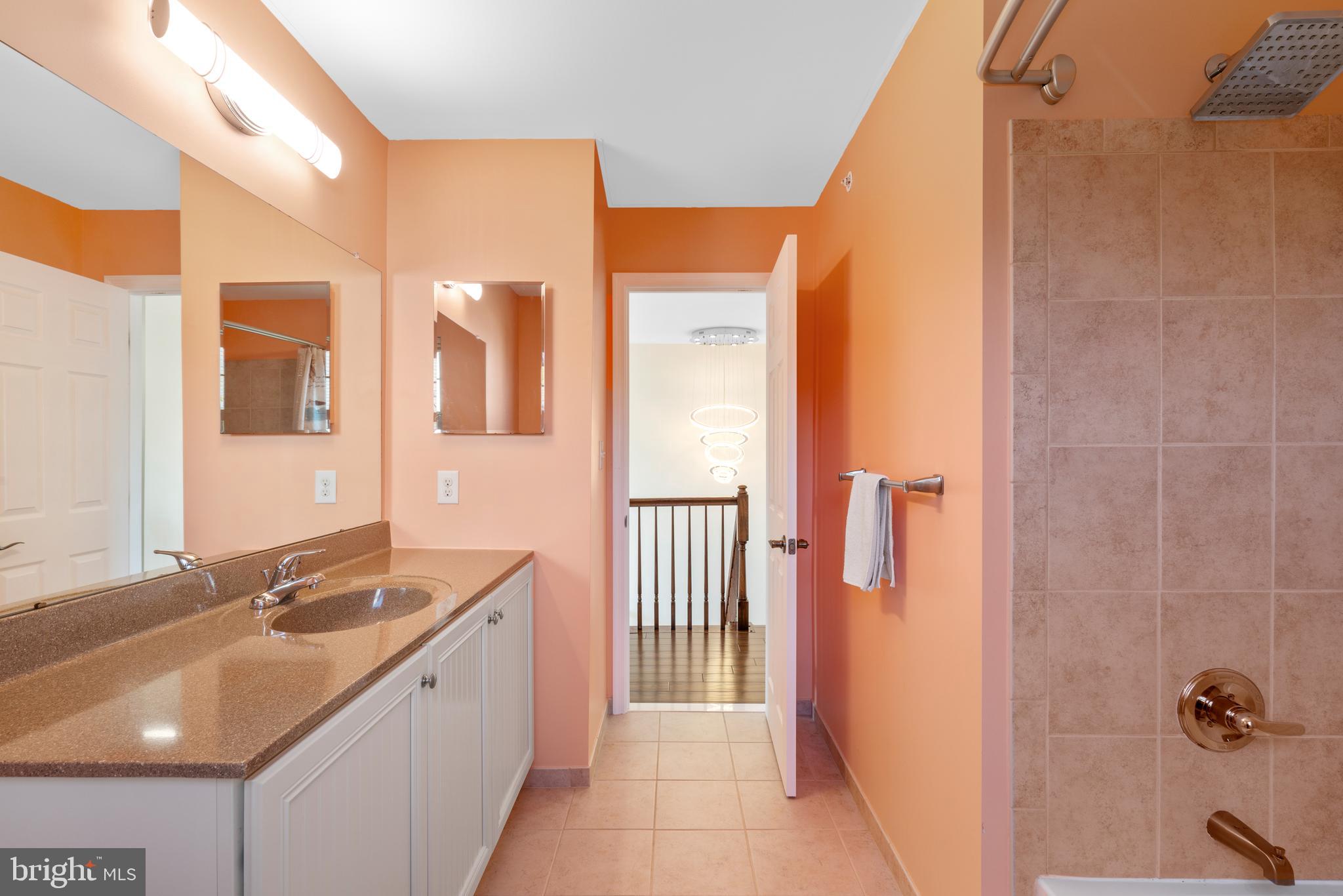 EMERALD WALK - Residential