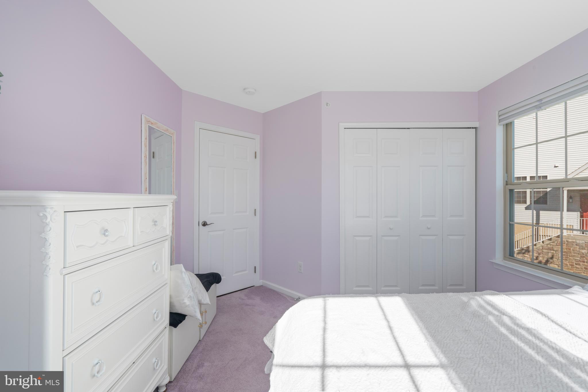 EMERALD WALK - Residential