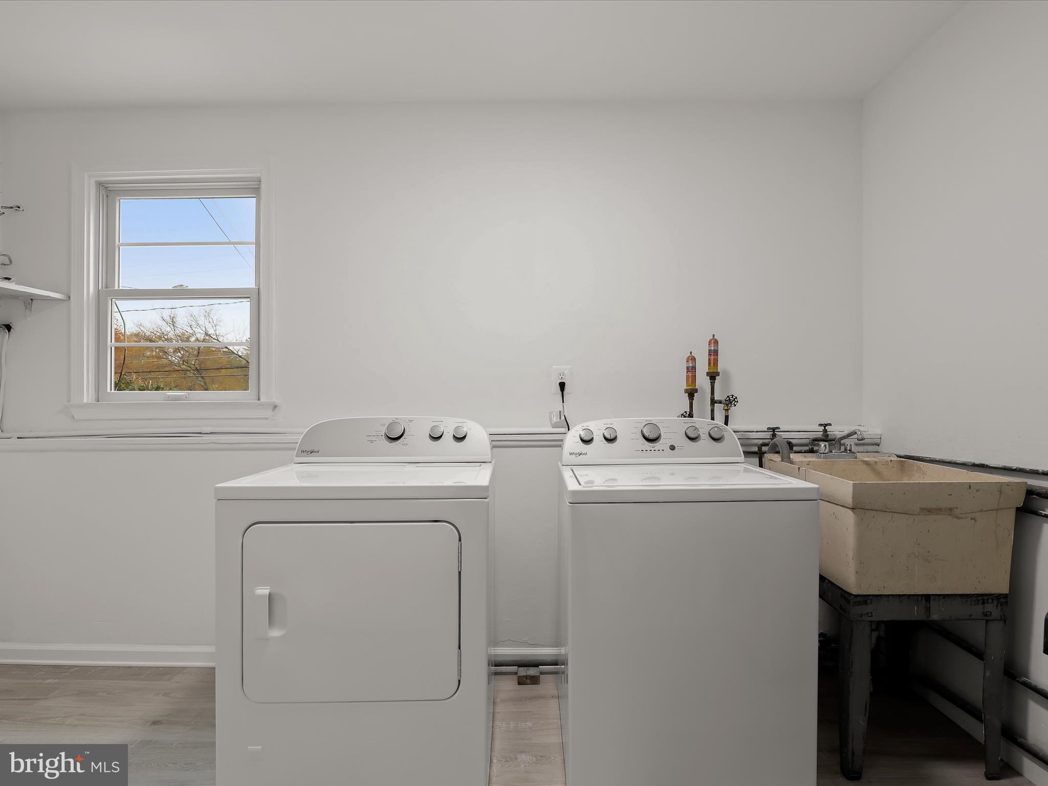 CROMWELL VALLEY - Residential