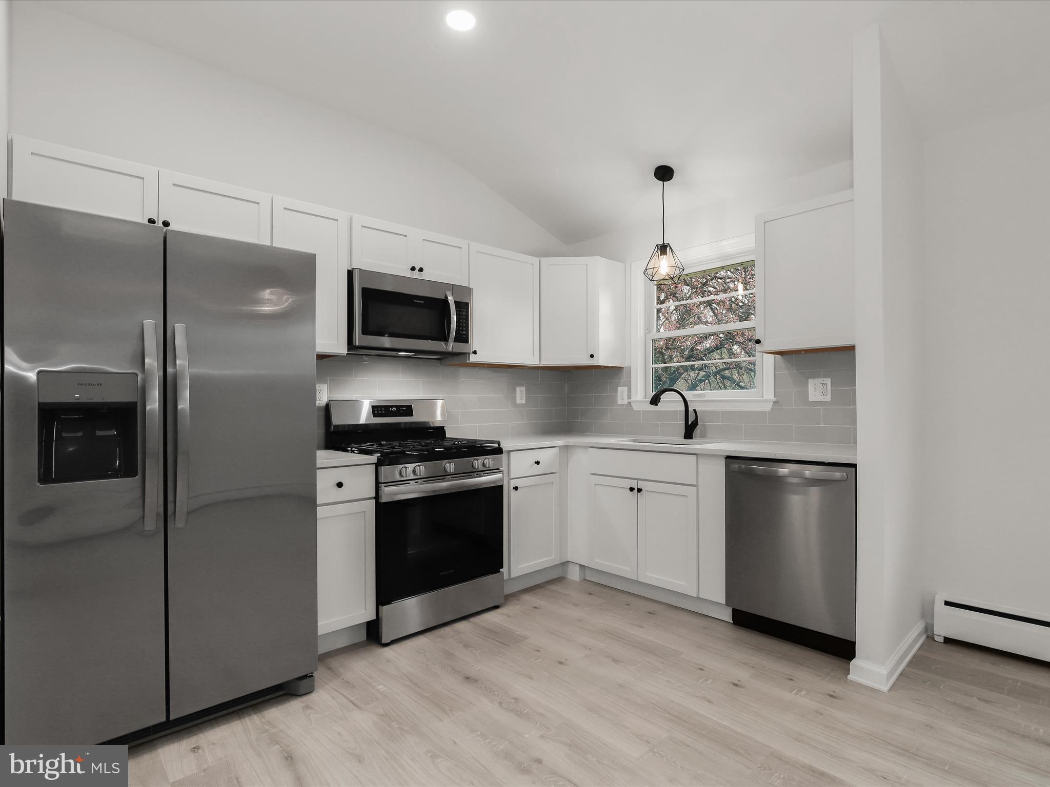 CROMWELL VALLEY - Residential