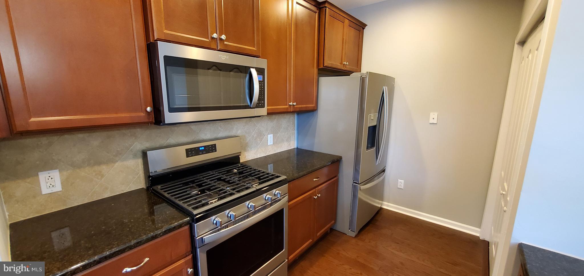 HUNTINGDON PLACE - Residential Lease