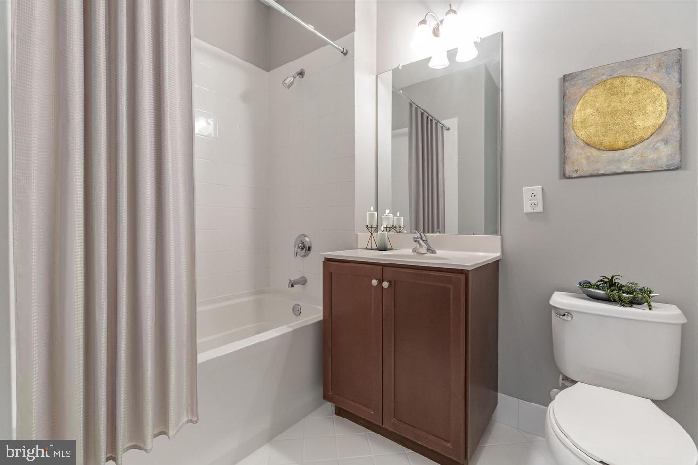 HUNTINGDON PLACE - Residential Lease