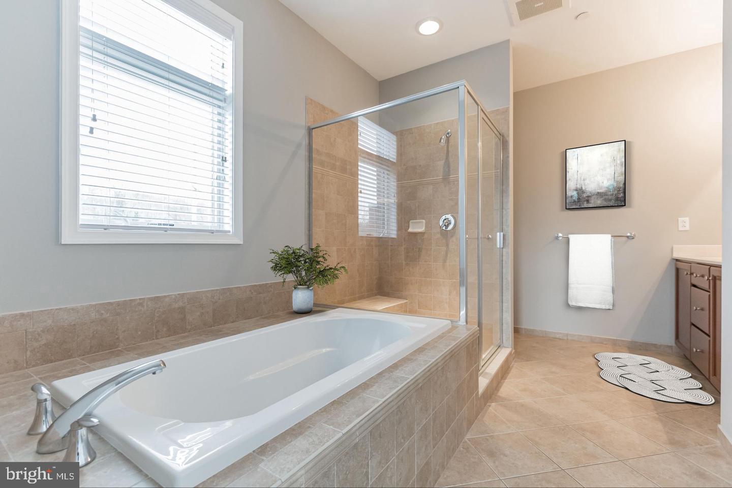 HUNTINGDON PLACE - Residential Lease