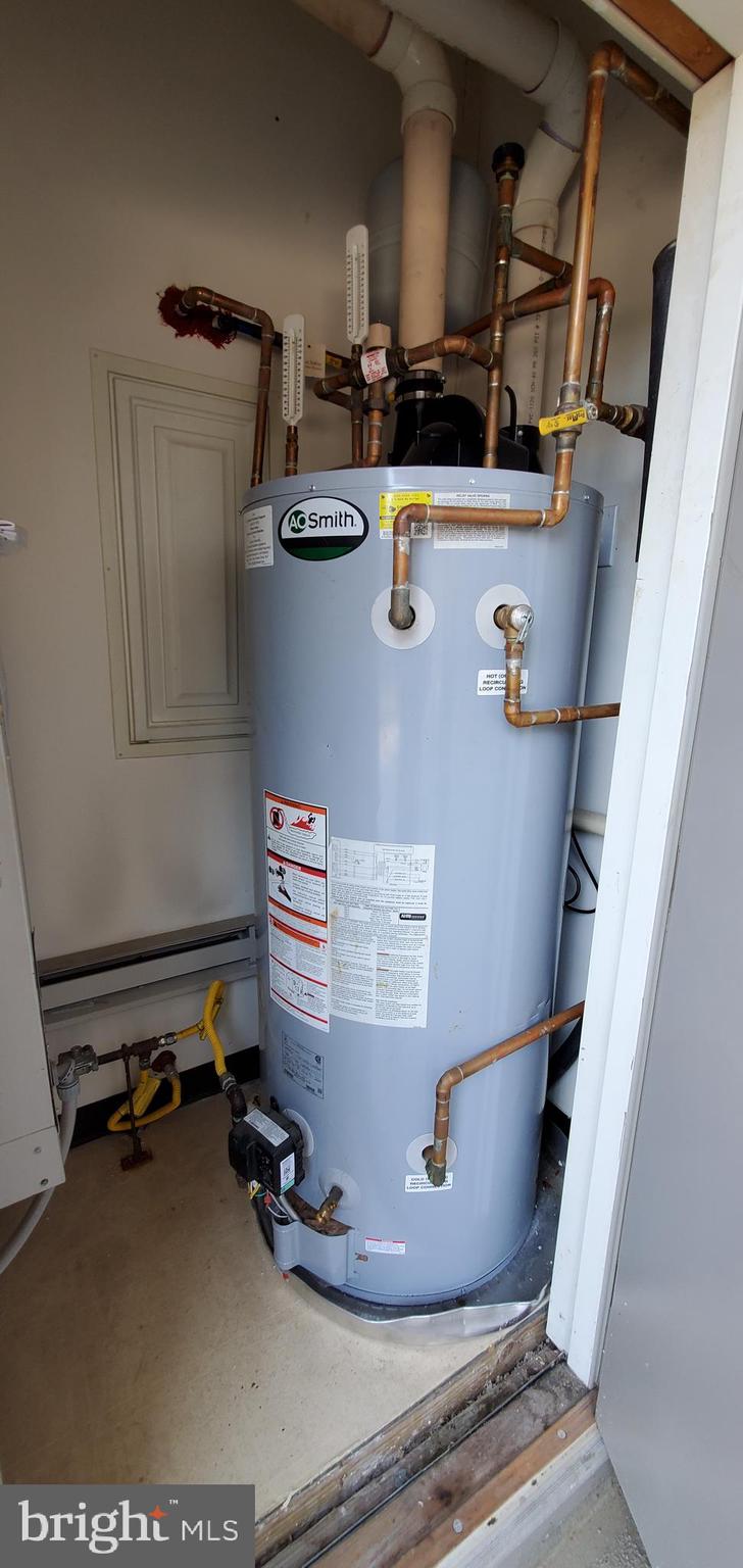 HUNTINGDON PLACE - Residential Lease