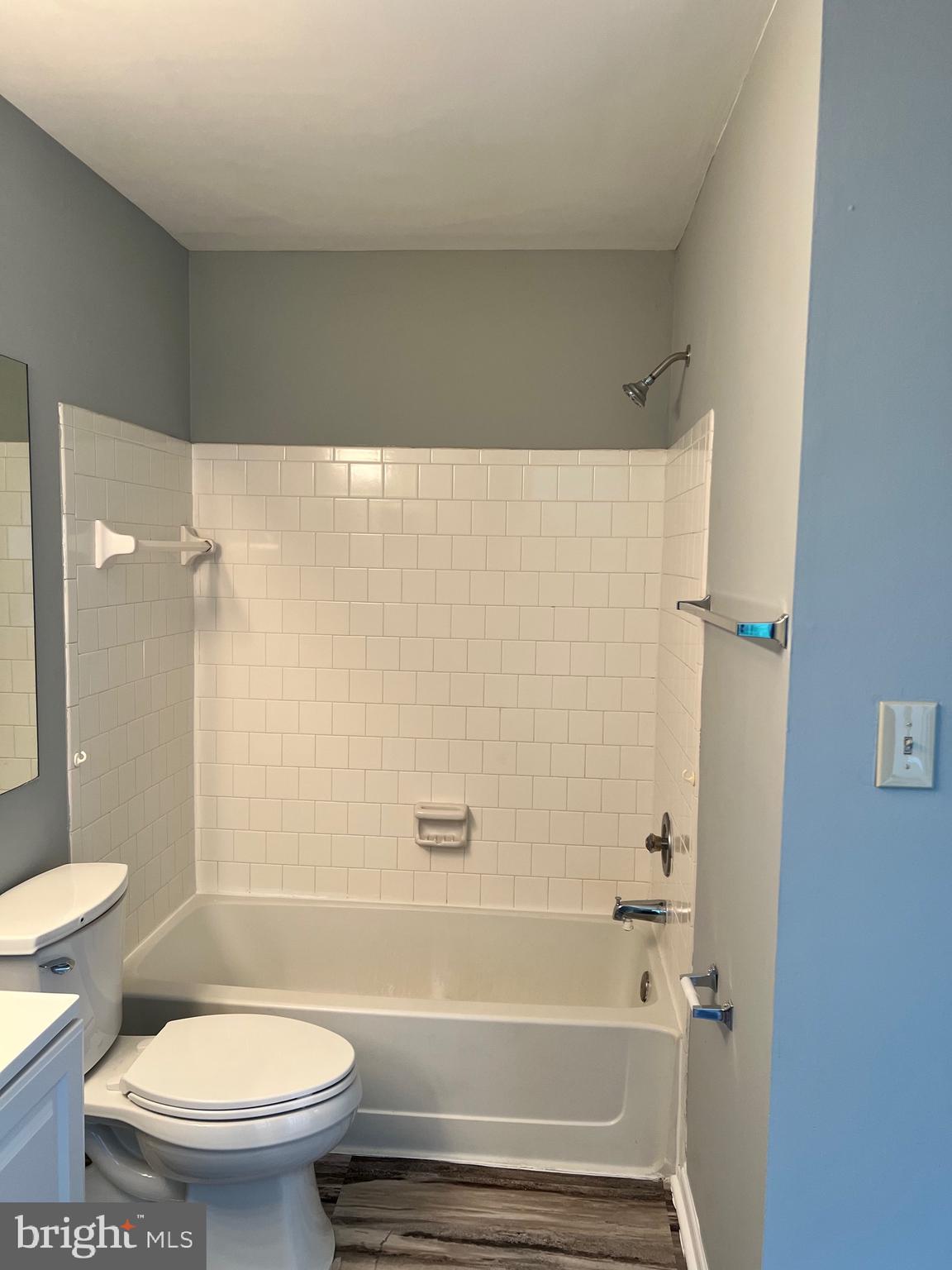 LAKE RIDGE - Residential