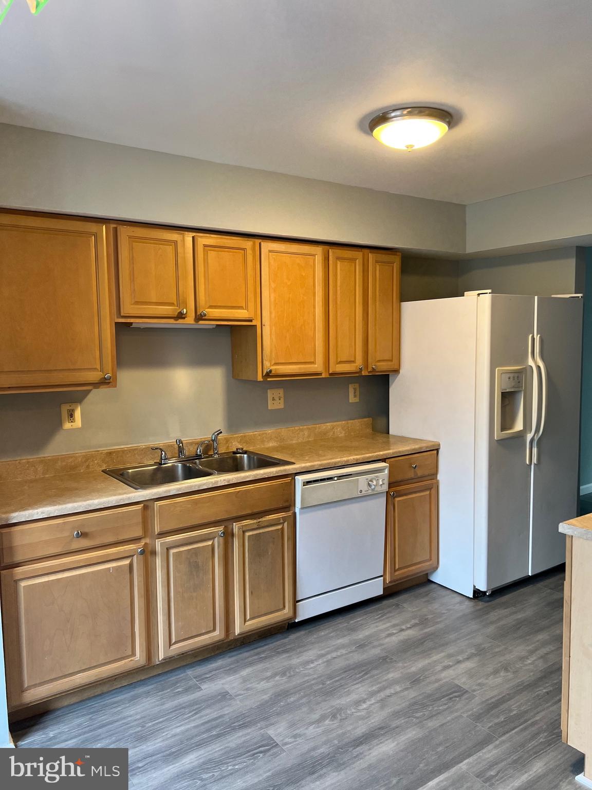 LAKE RIDGE - Residential