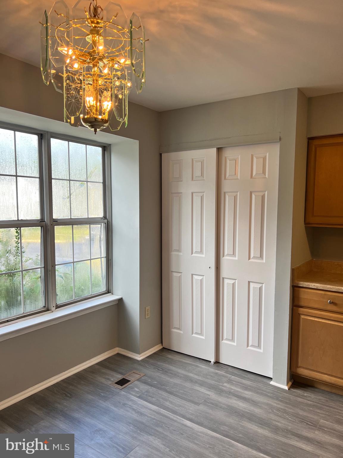 LAKE RIDGE - Residential