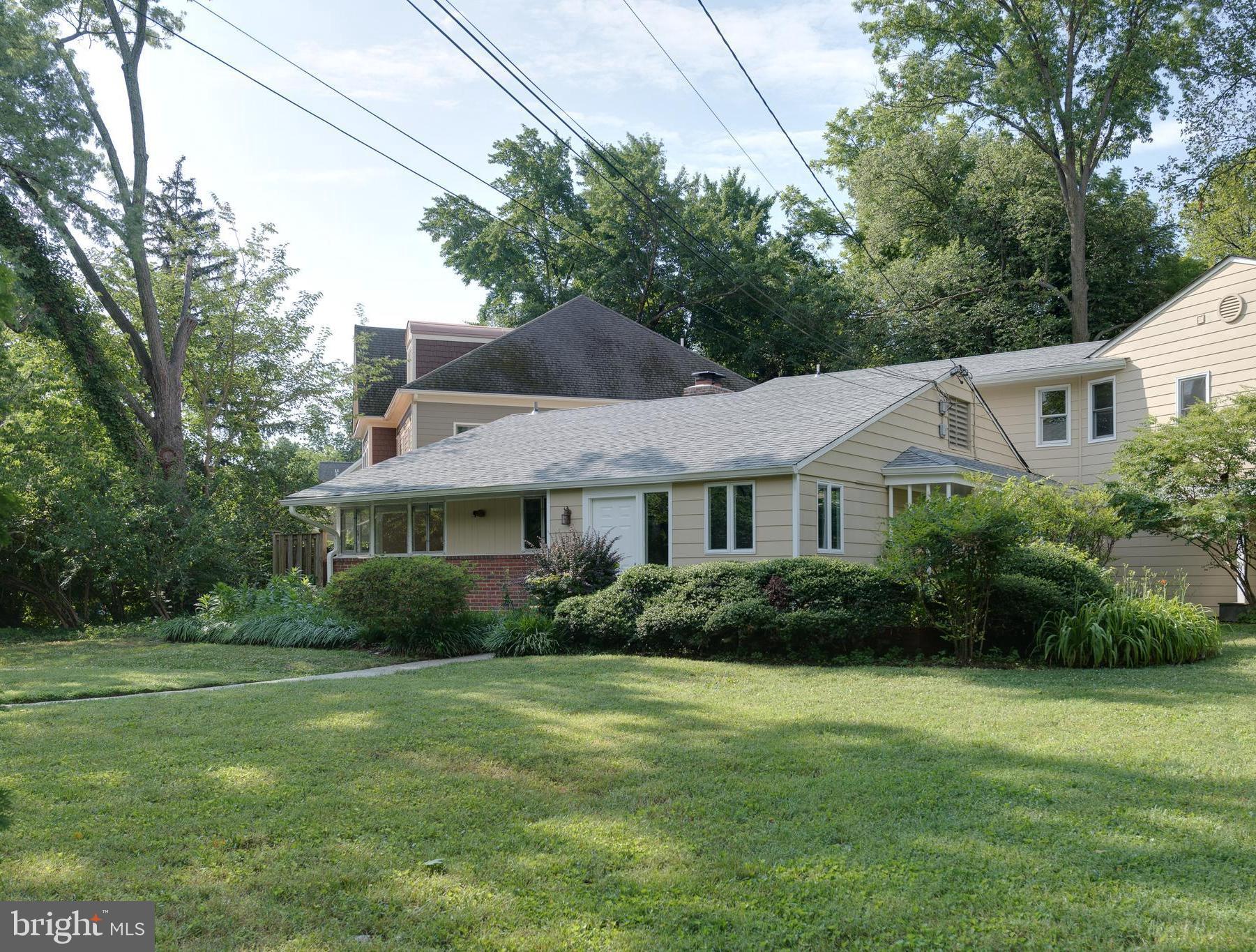 ALTA VISTA GARDENS - Residential Lease