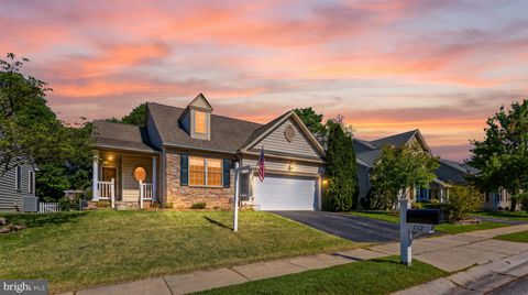 Photo of 712 Partridge Lane, GLEN BURNIE, MD 21060 (MLS # MDAA2144176)