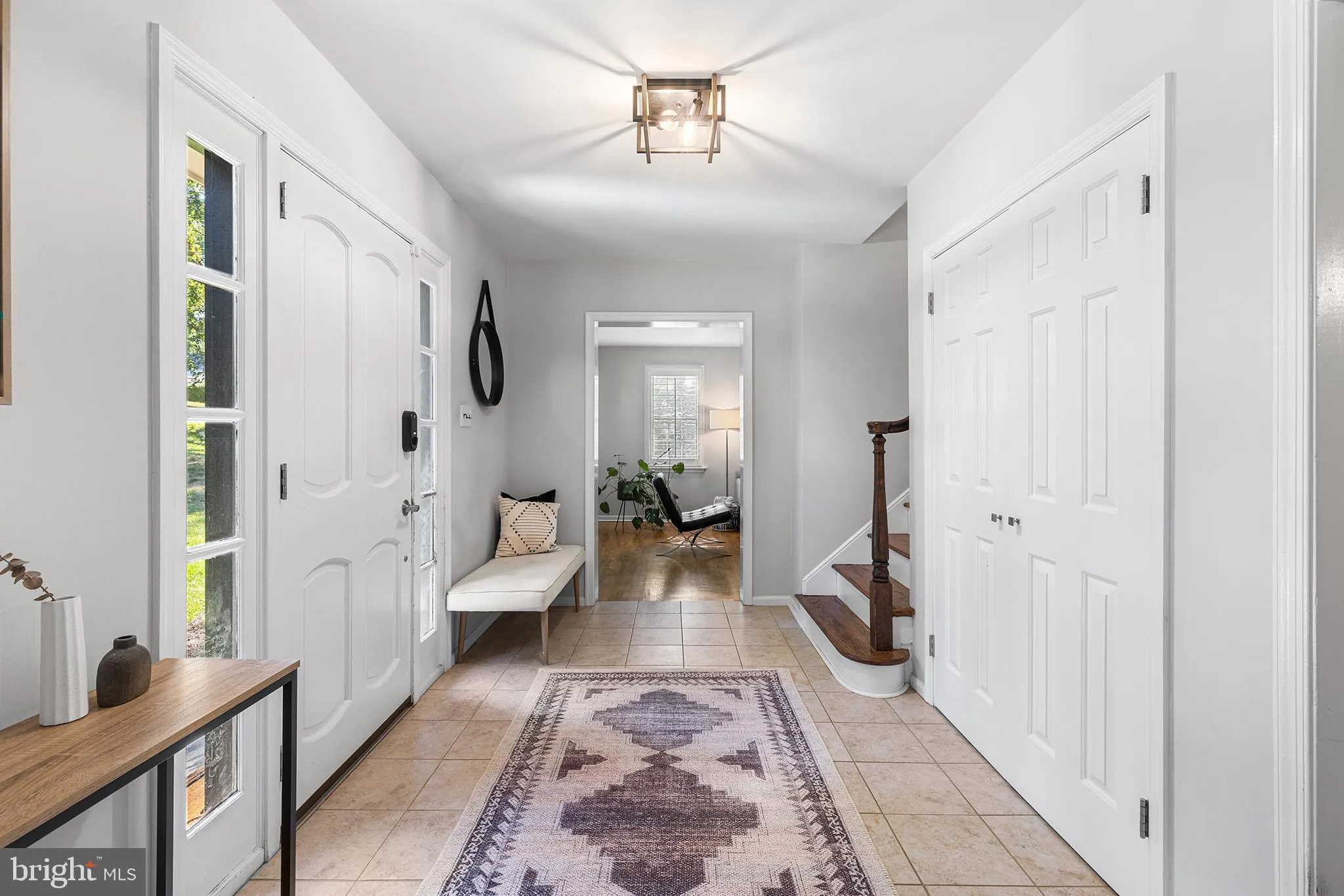 Berwyn, Pennsylvania 19312, United States, 4 Bedrooms Bedrooms, ,3 BathroomsBathrooms,Residential,Contingent,199431