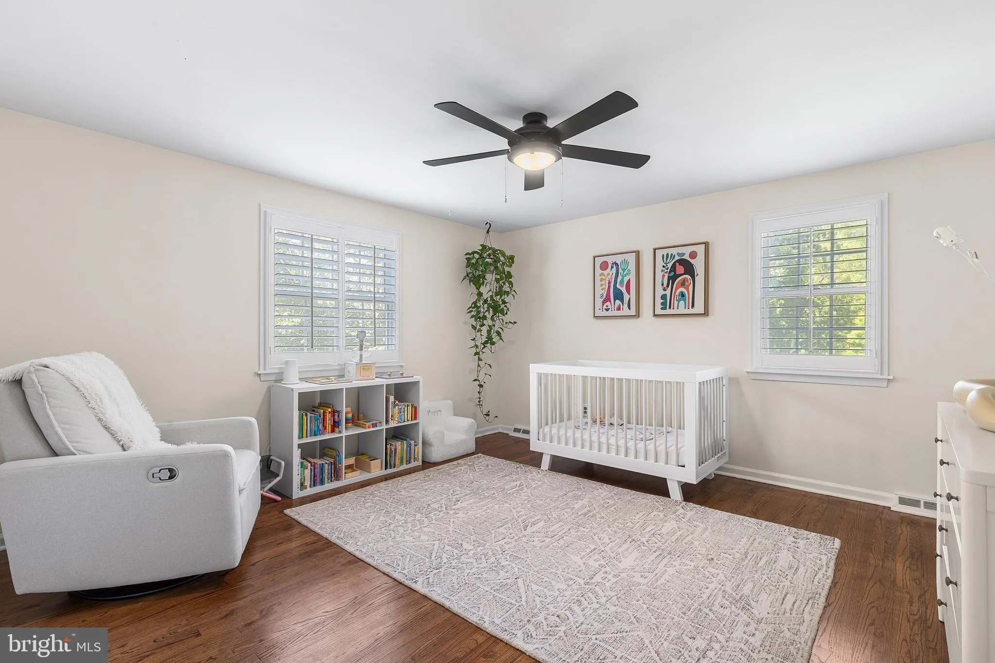 Berwyn, Pennsylvania 19312, United States, 4 Bedrooms Bedrooms, ,3 BathroomsBathrooms,Residential,Contingent,199431