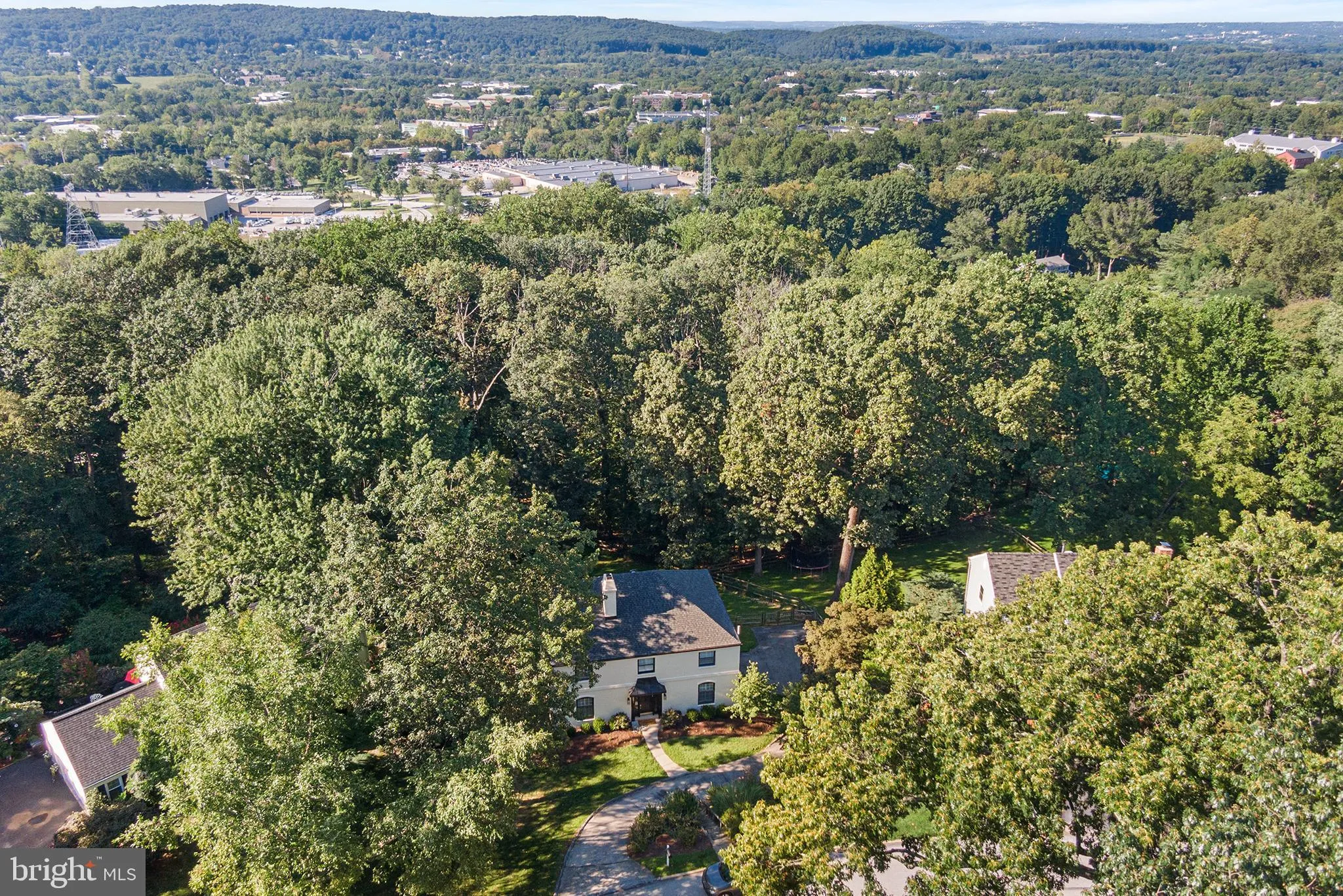 Berwyn, Pennsylvania 19312, United States, 4 Bedrooms Bedrooms, ,3 BathroomsBathrooms,Residential,Contingent,199431