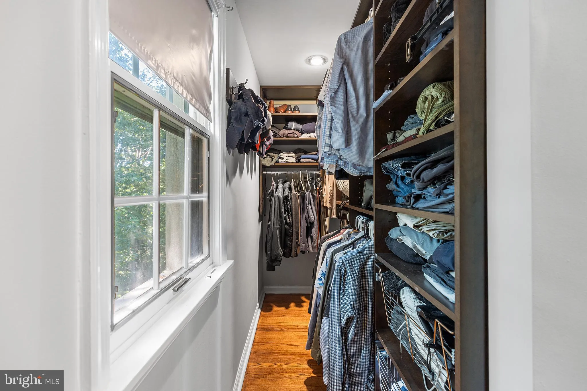 Berwyn, Pennsylvania 19312, United States, 4 Bedrooms Bedrooms, ,3 BathroomsBathrooms,Residential,Contingent,199431