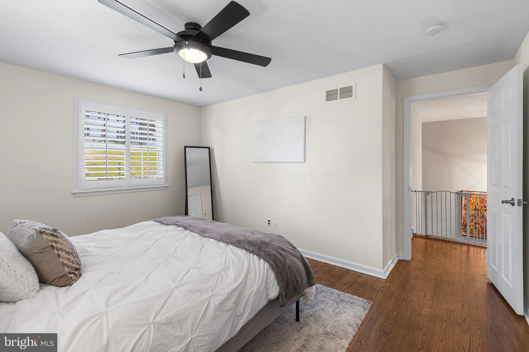 Berwyn, Pennsylvania 19312, United States, 4 Bedrooms Bedrooms, ,3 BathroomsBathrooms,Residential,Contingent,199431