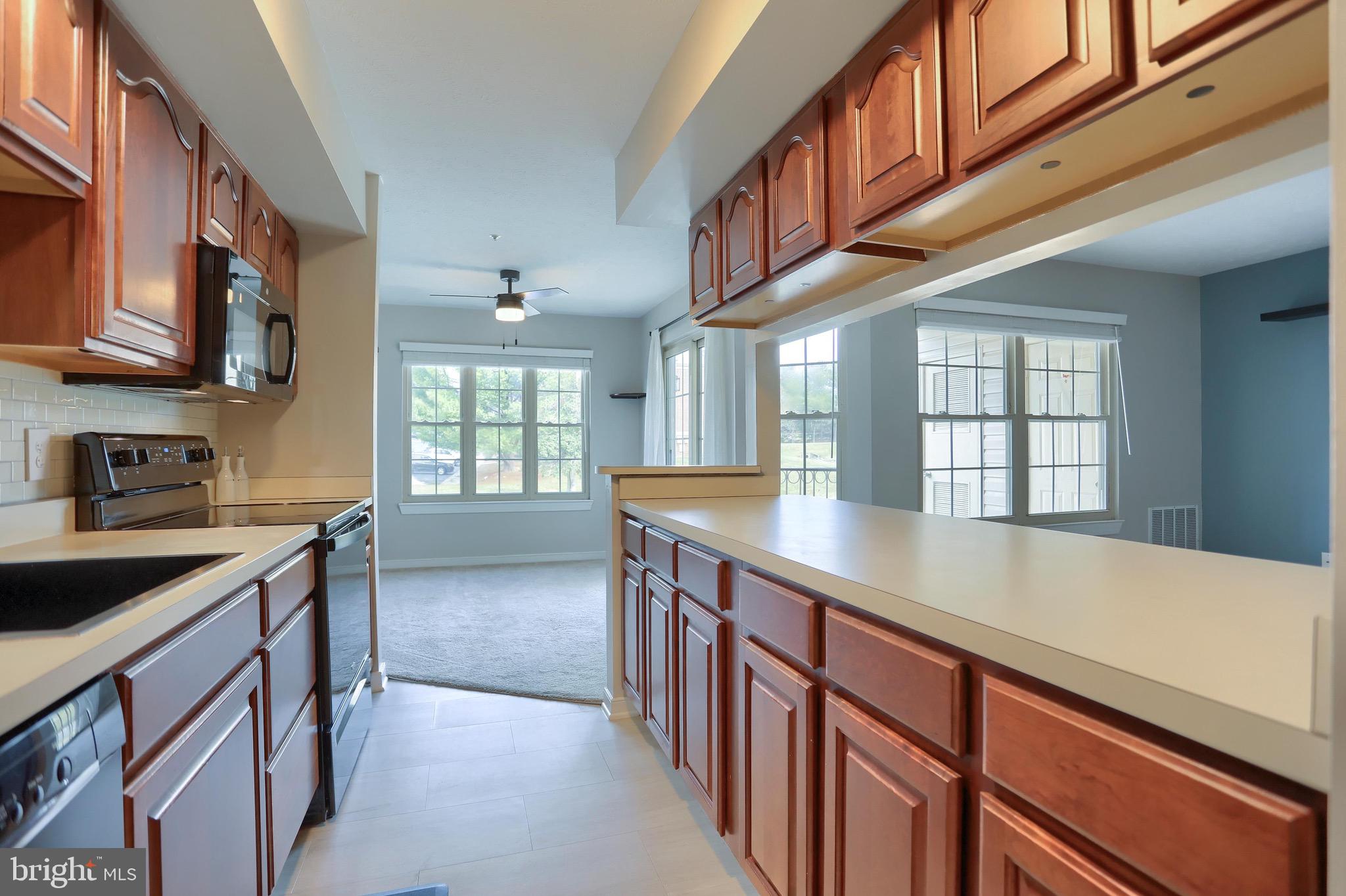 THE POND - Residential