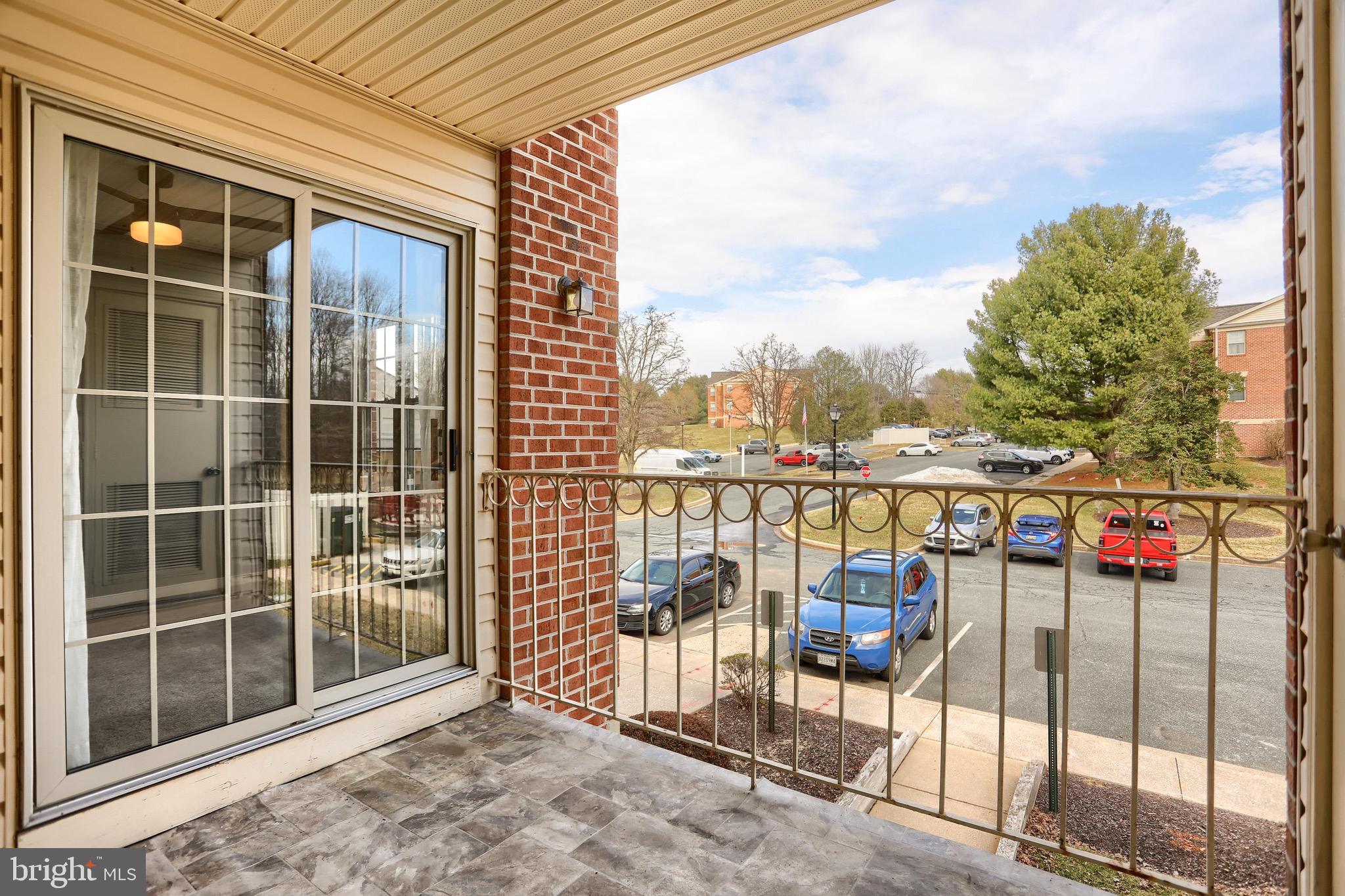 THE POND - Residential