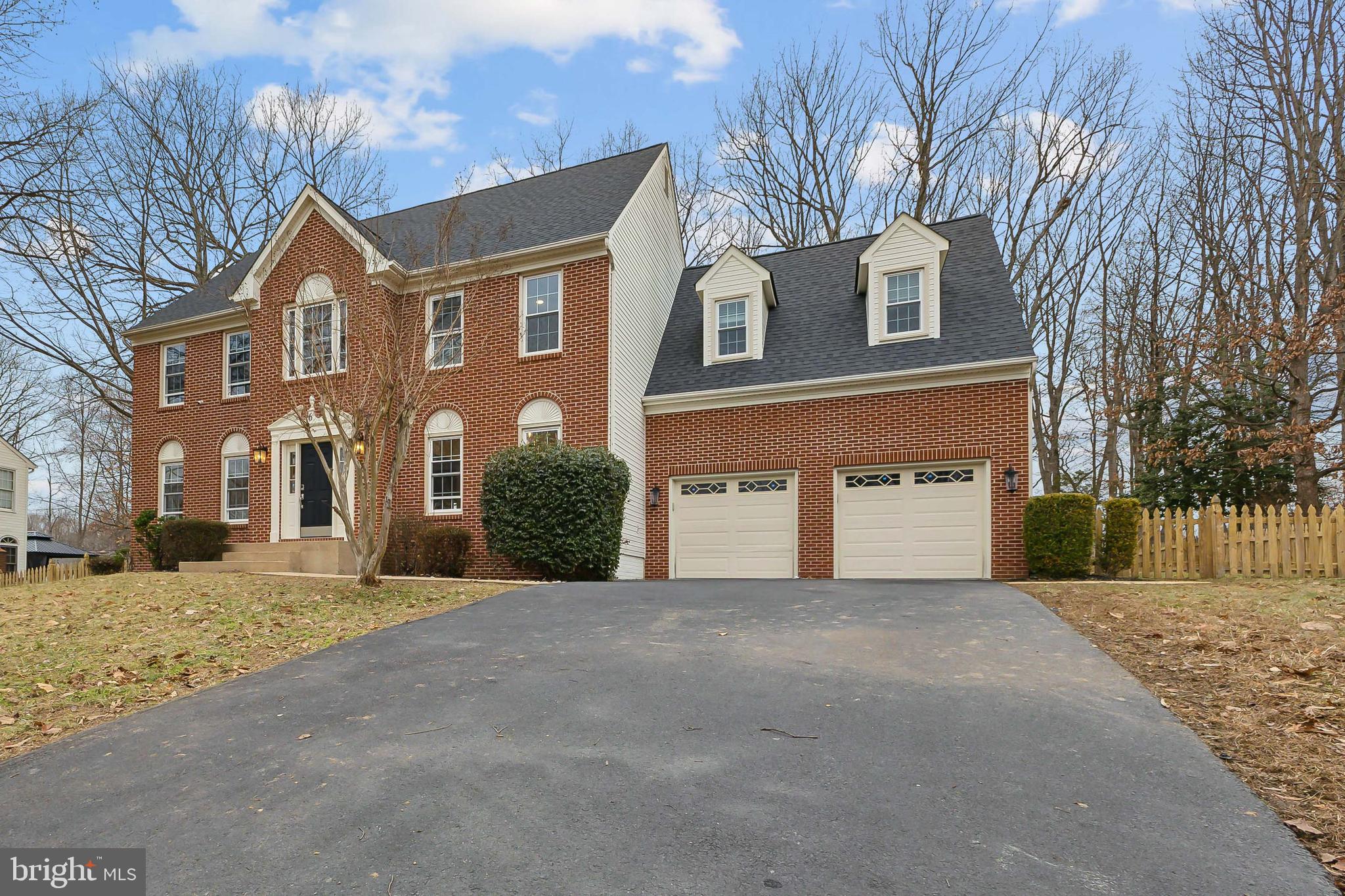 6 LYNCHESTER DRIVE