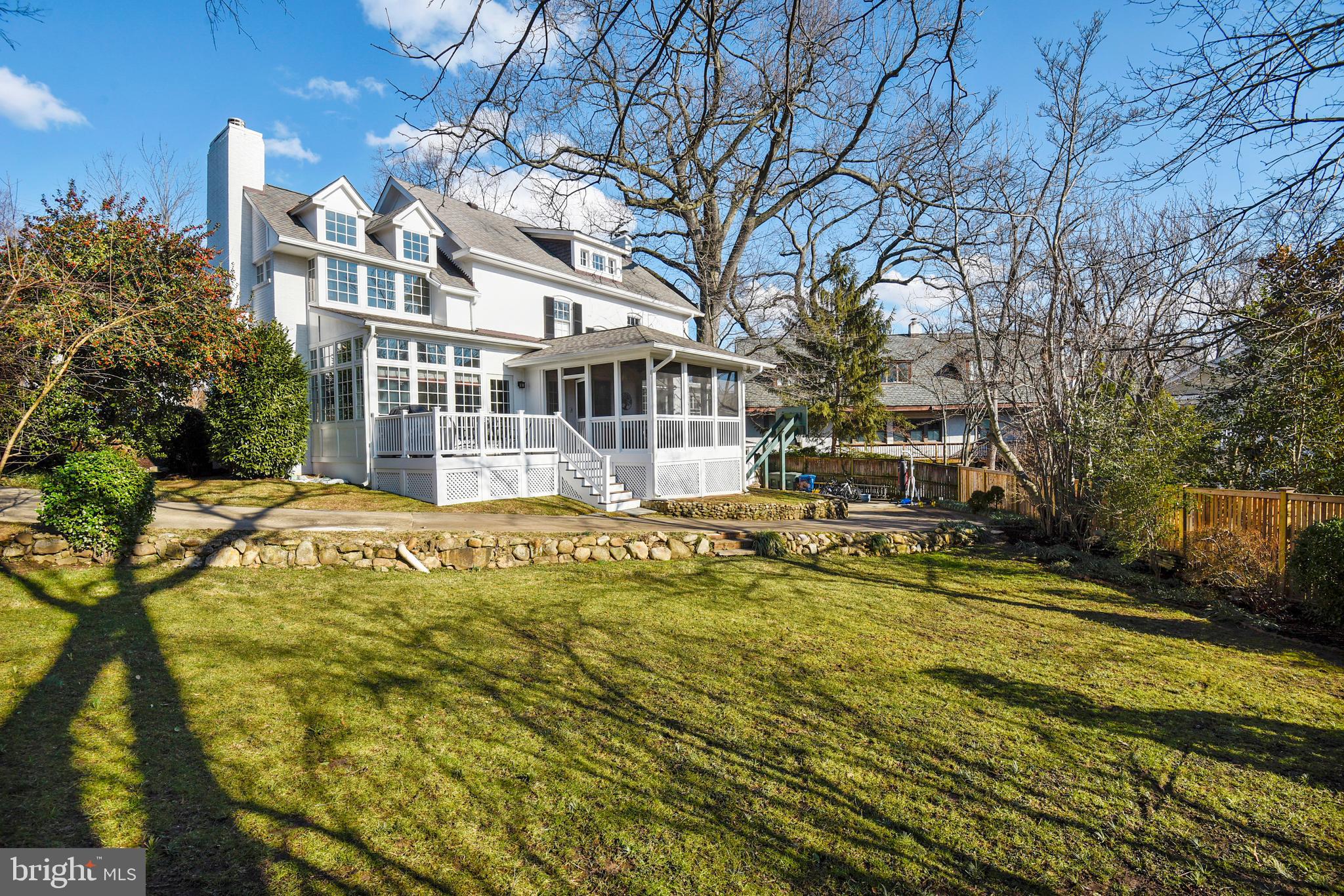 JEFFERSON PARK - Residential