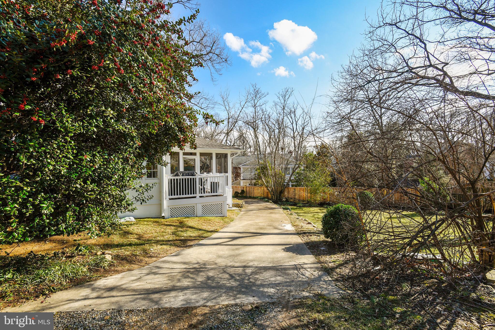 JEFFERSON PARK - Residential