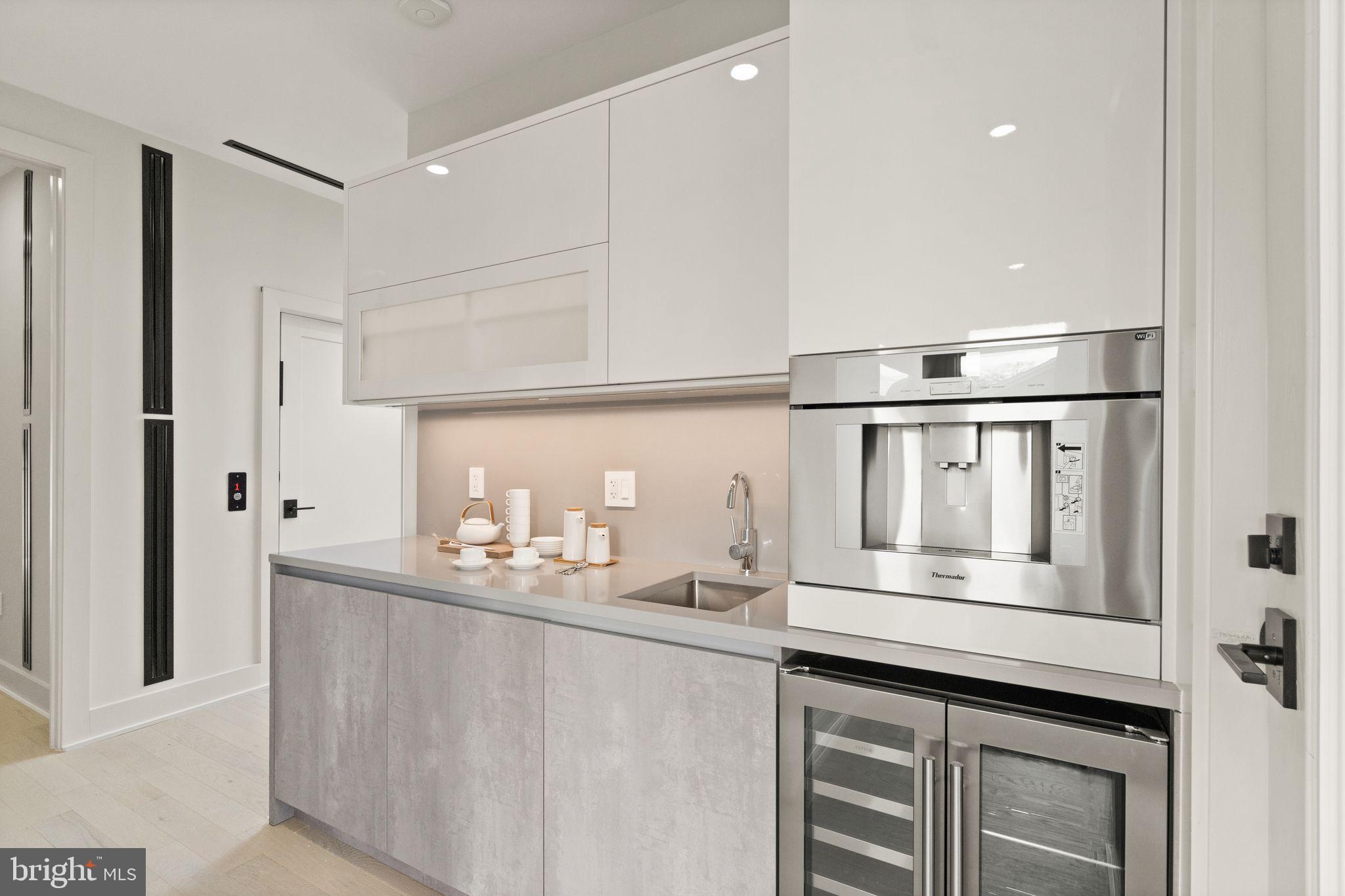 CHEVY CHASE - Residential