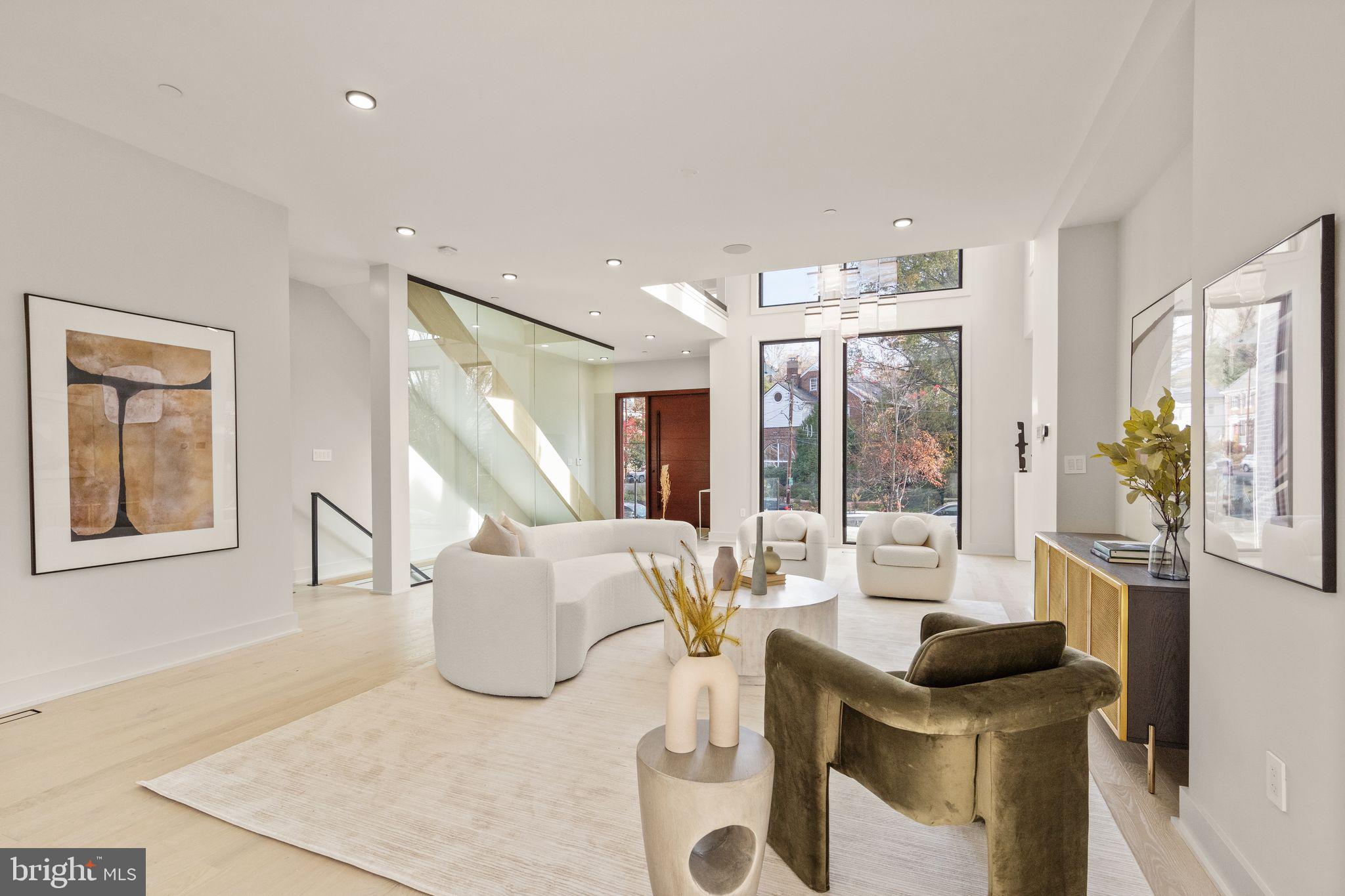 CHEVY CHASE - Residential