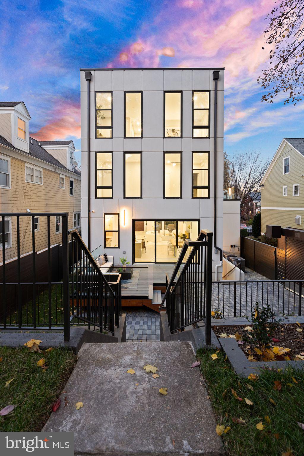 CHEVY CHASE - Residential