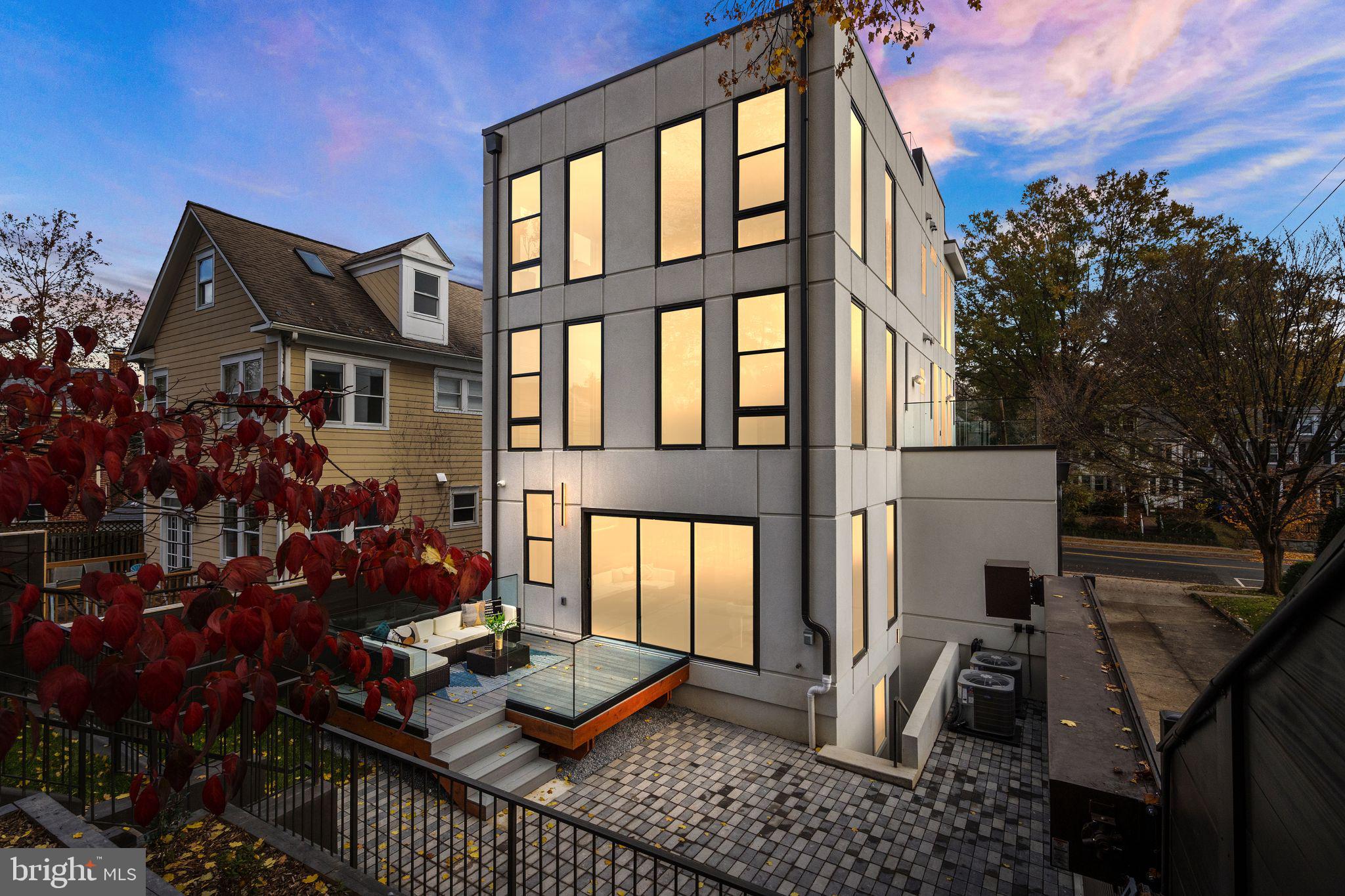 CHEVY CHASE - Residential
