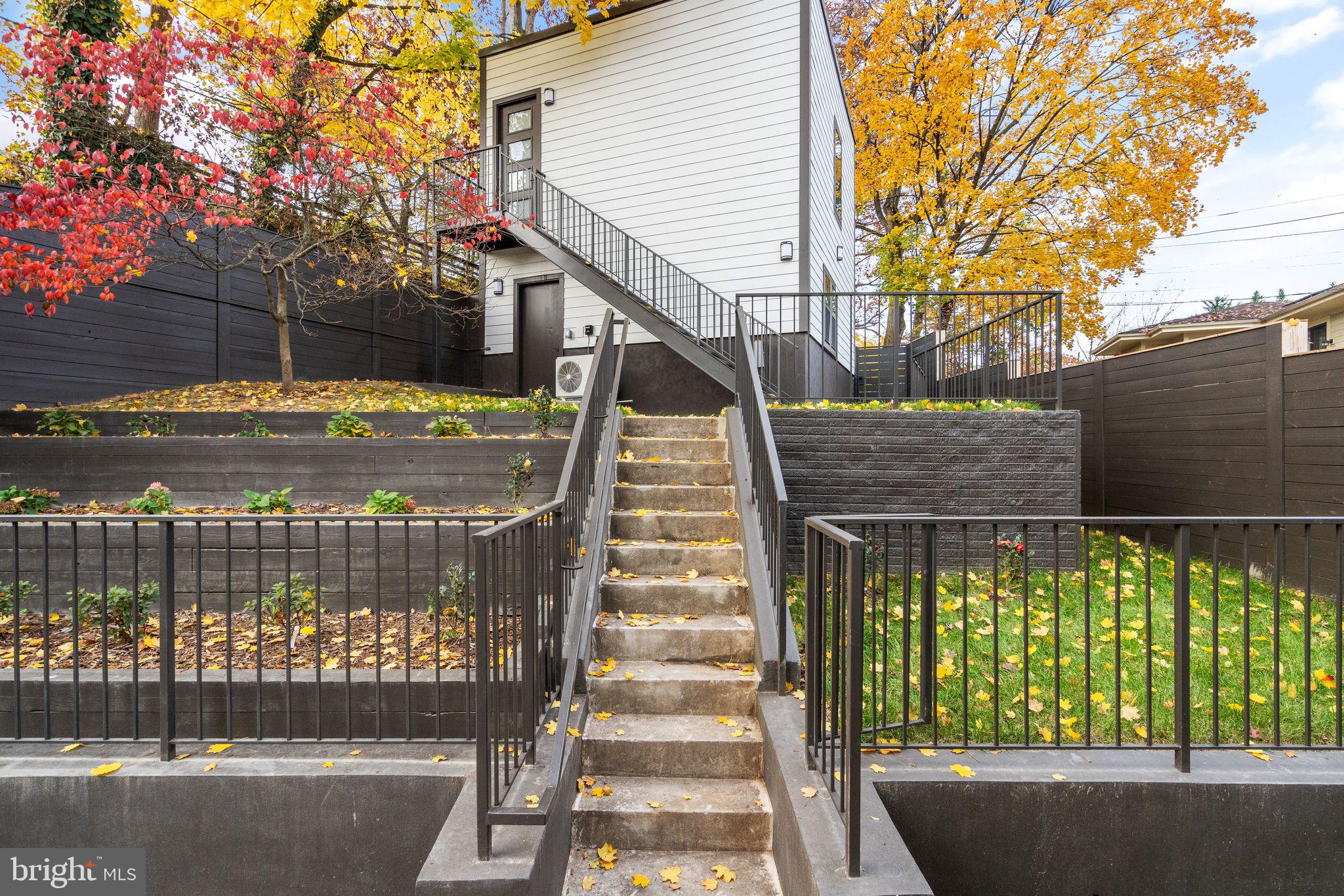CHEVY CHASE - Residential